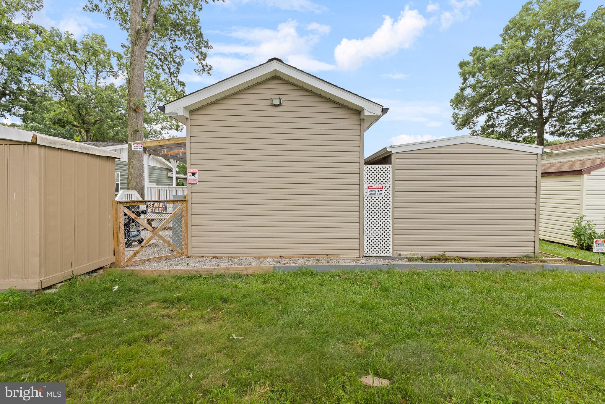 BOWLEYS QUARTERS - Residential