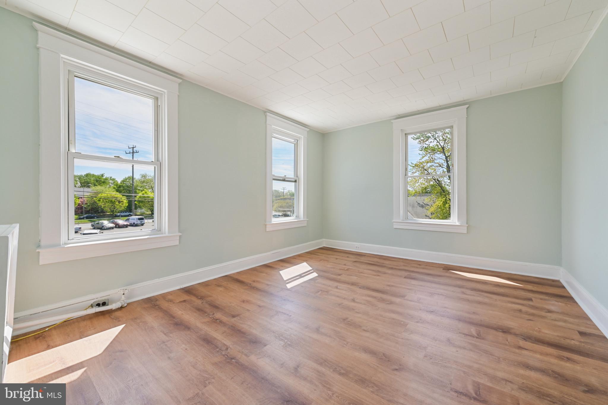 DUNDALK - Residential Lease