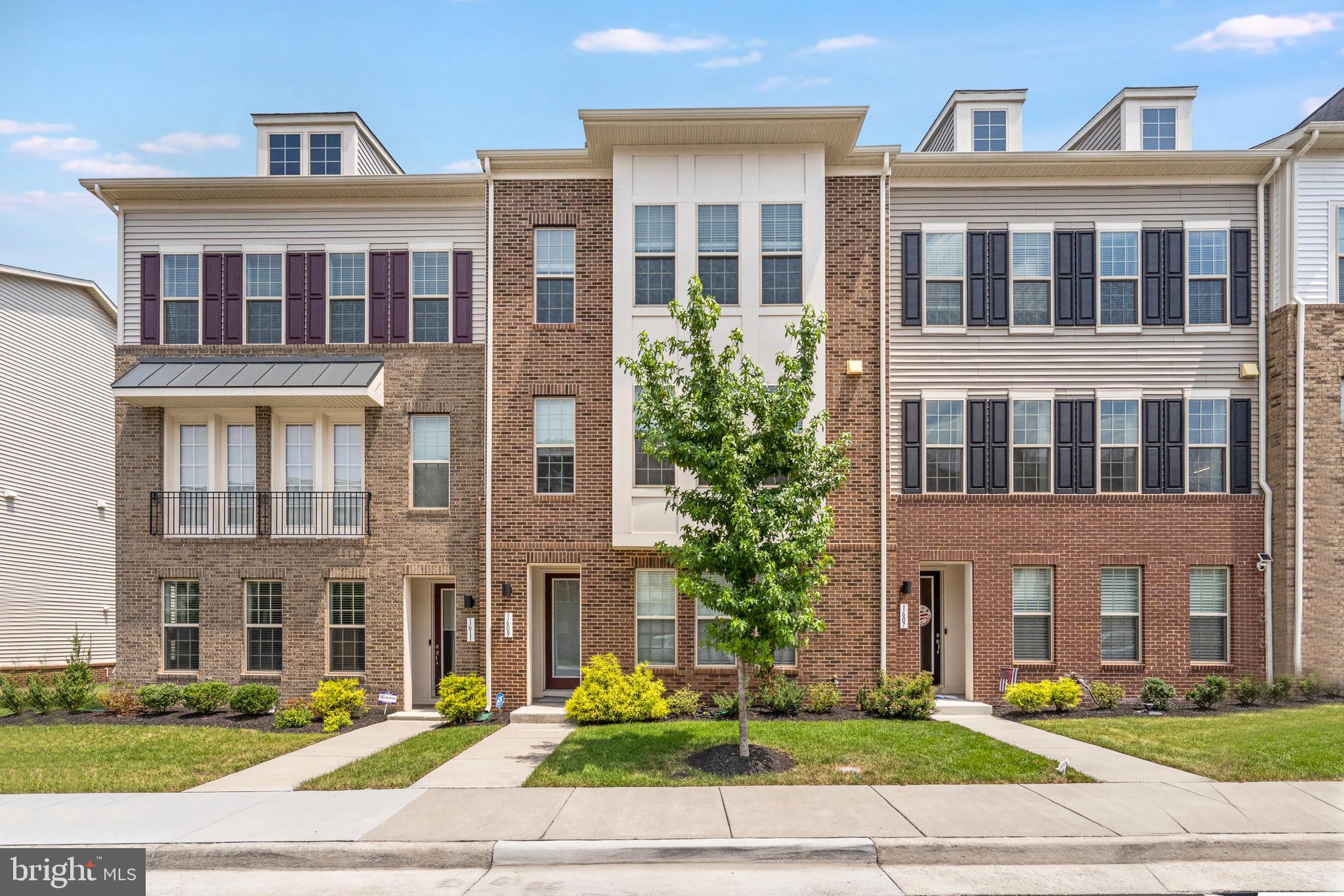 EAST QUARTER - Residential