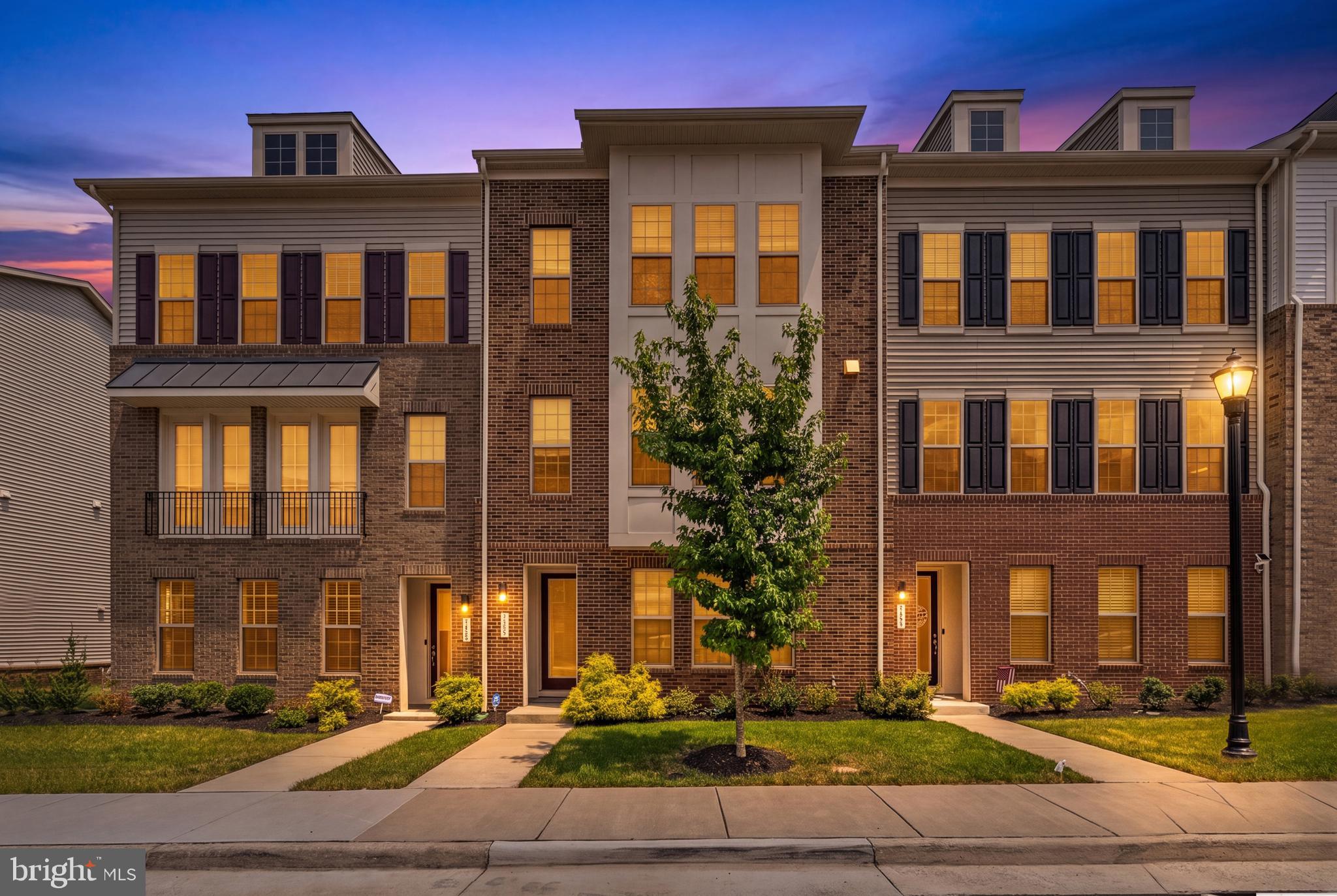 EAST QUARTER - Residential