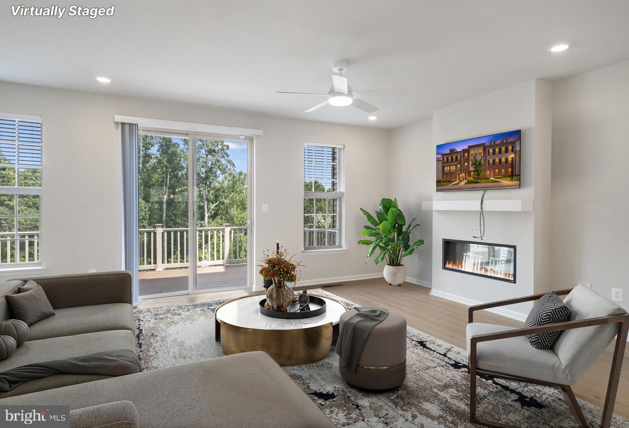 EAST QUARTER - Residential