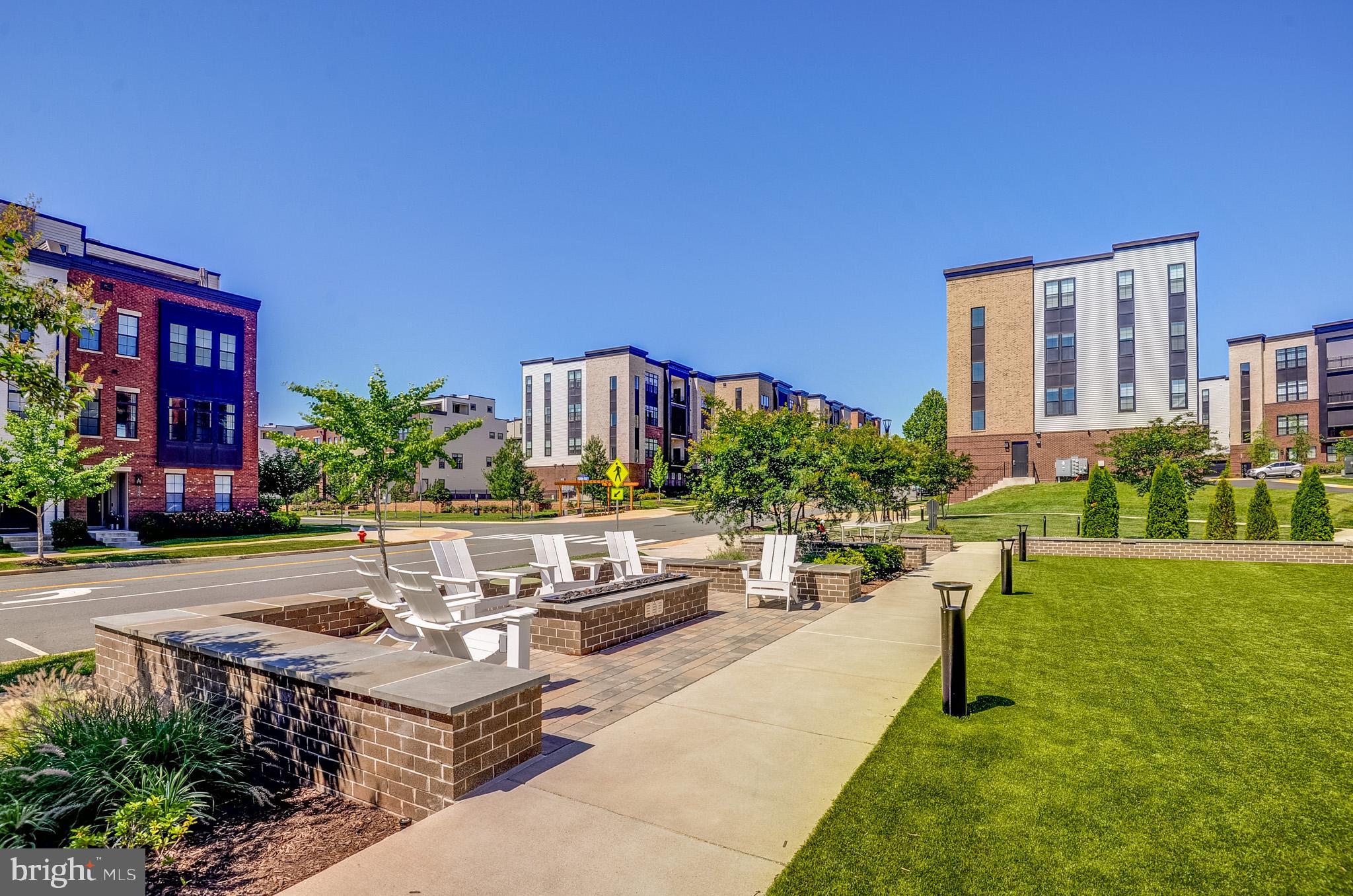METRO WALK AT MOOREFIELD STATION - Residential