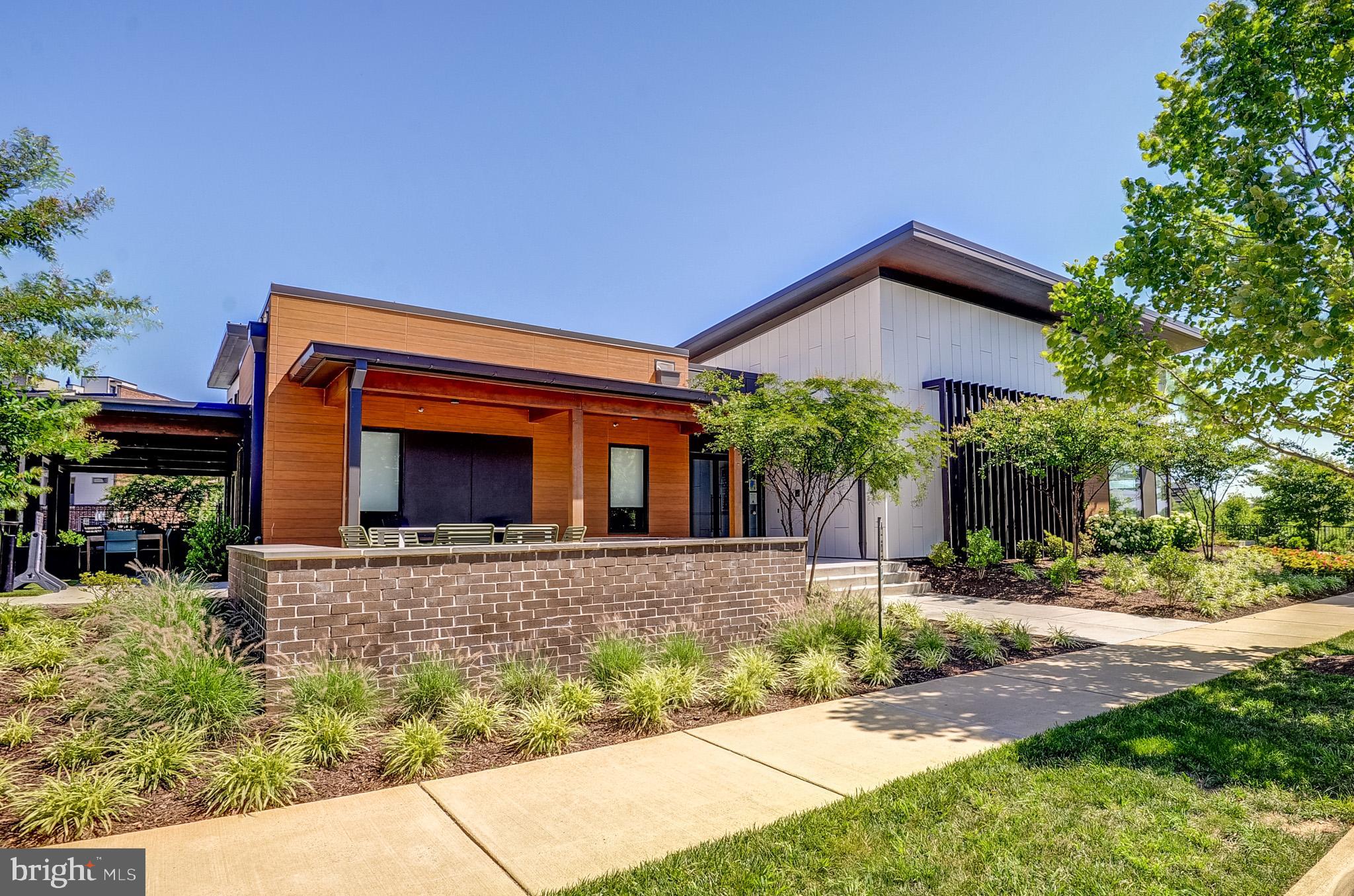 METRO WALK AT MOOREFIELD STATION - Residential