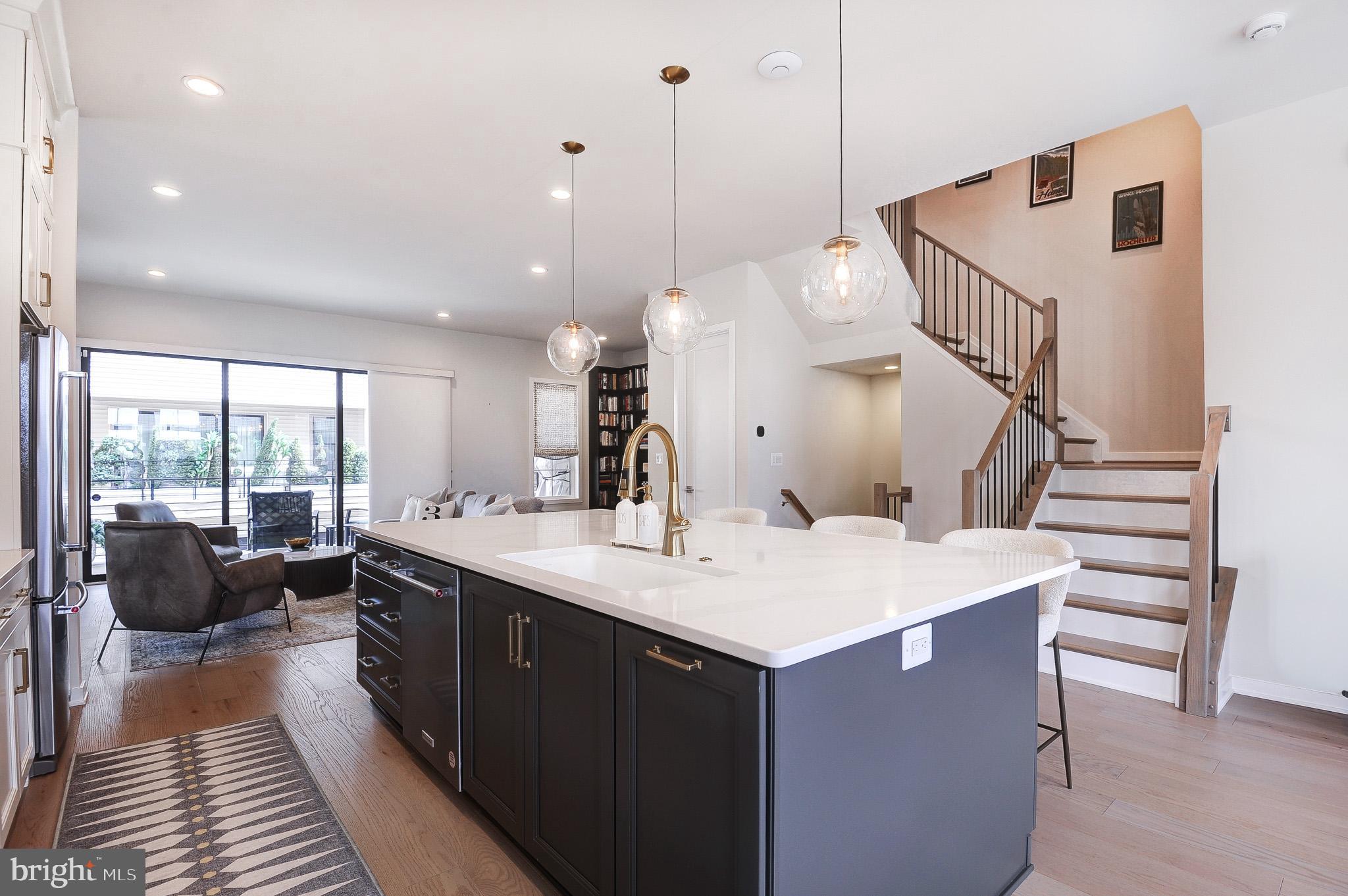 METRO WALK AT MOOREFIELD STATION - Residential
