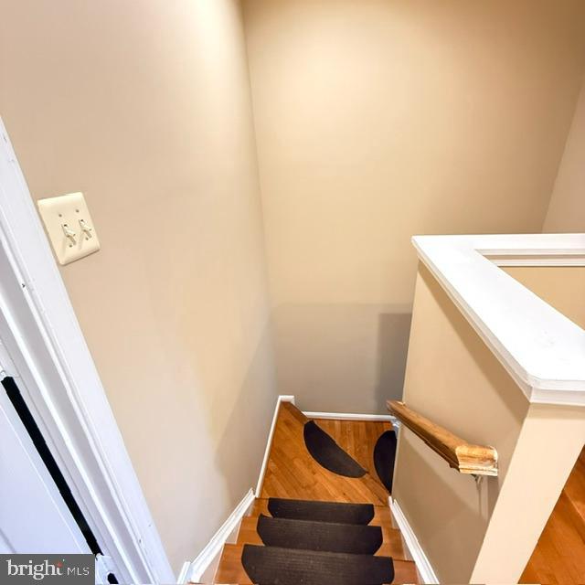 GLEN OAKS CONDOMINIUM - Residential