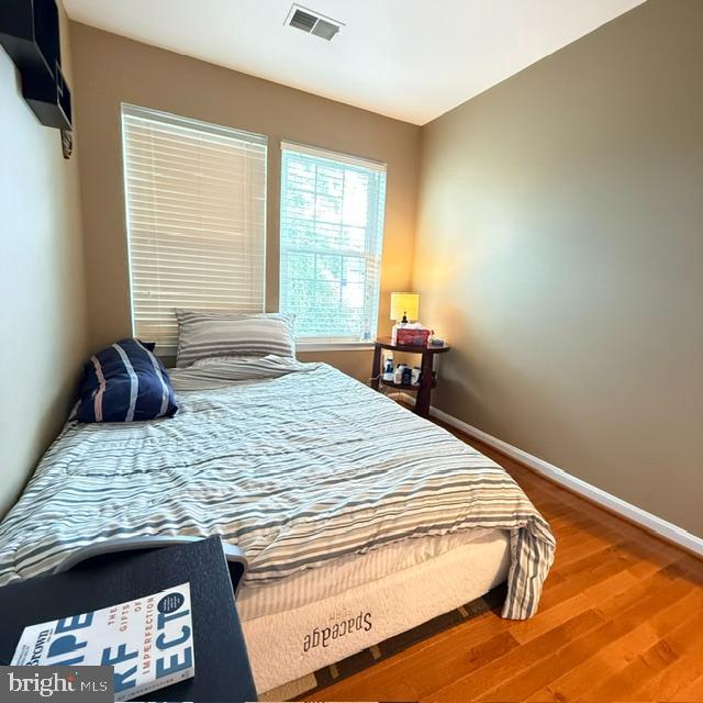GLEN OAKS CONDOMINIUM - Residential