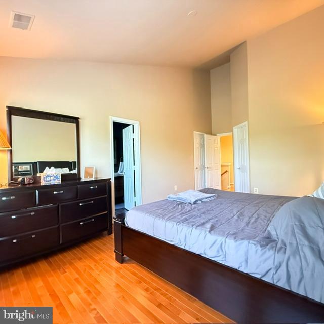 GLEN OAKS CONDOMINIUM - Residential