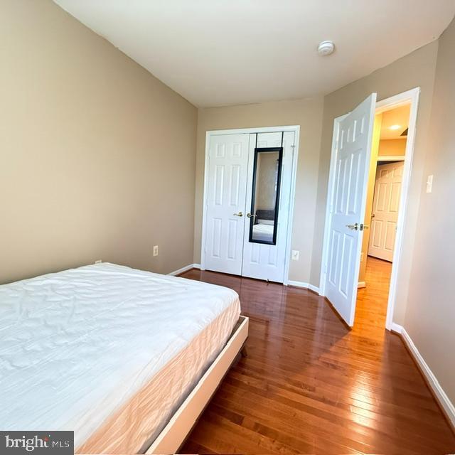 GLEN OAKS CONDOMINIUM - Residential