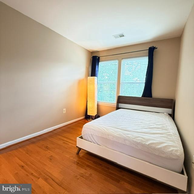 GLEN OAKS CONDOMINIUM - Residential