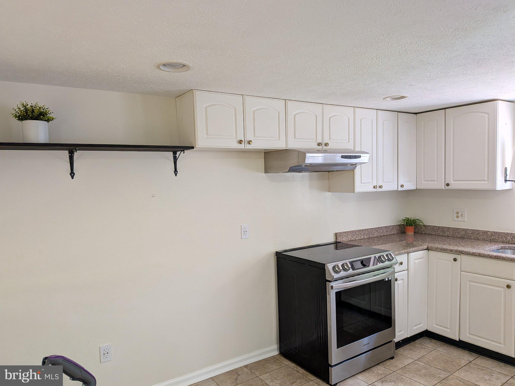 SKYLAND ESTATES - Residential
