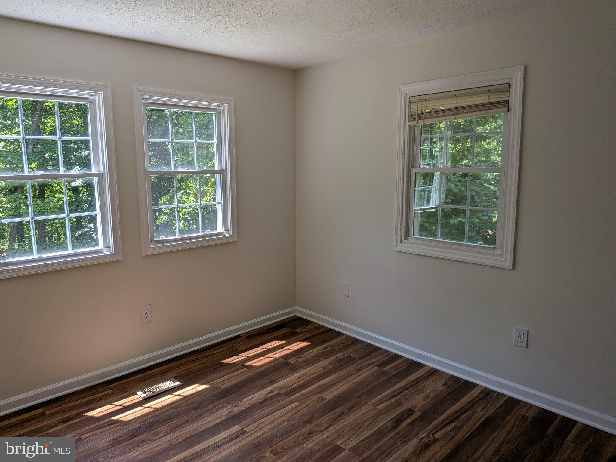 SKYLAND ESTATES - Residential