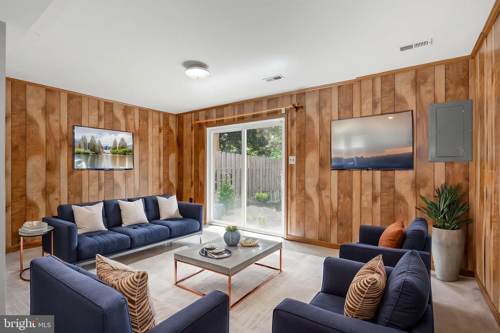 DALE CITY - Residential