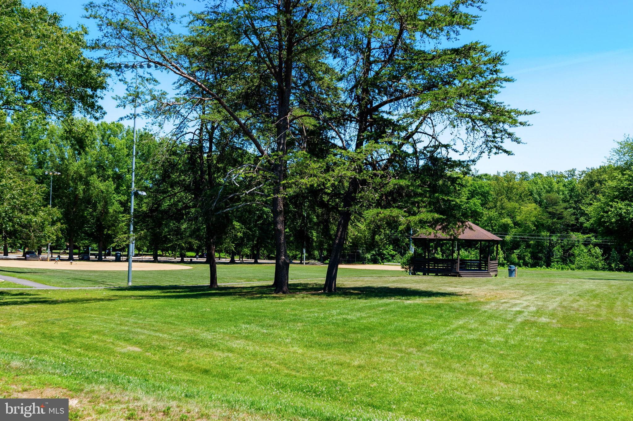 DALE CITY - Residential