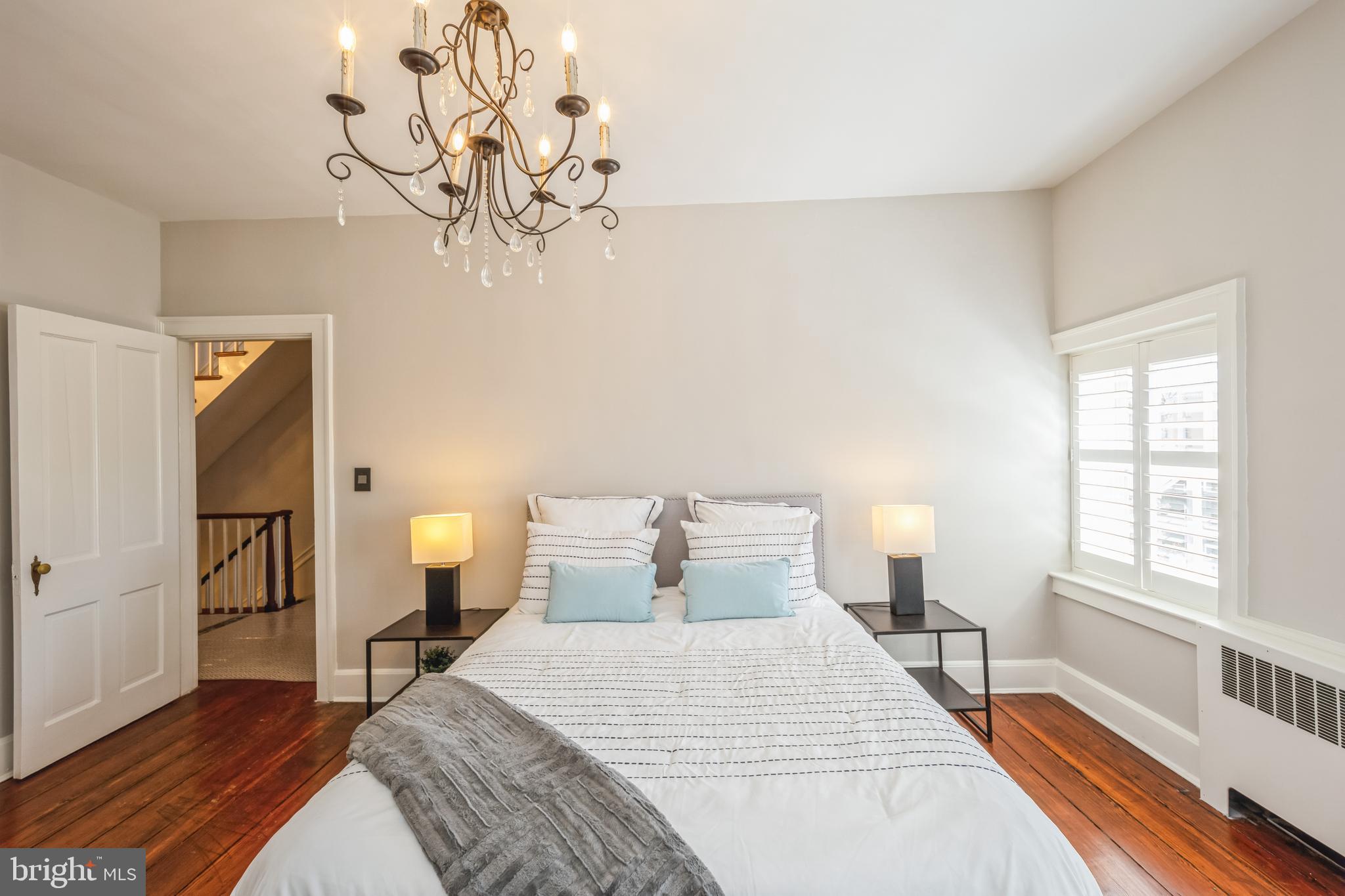 OLD TOWN ALEXANDRIA - Residential