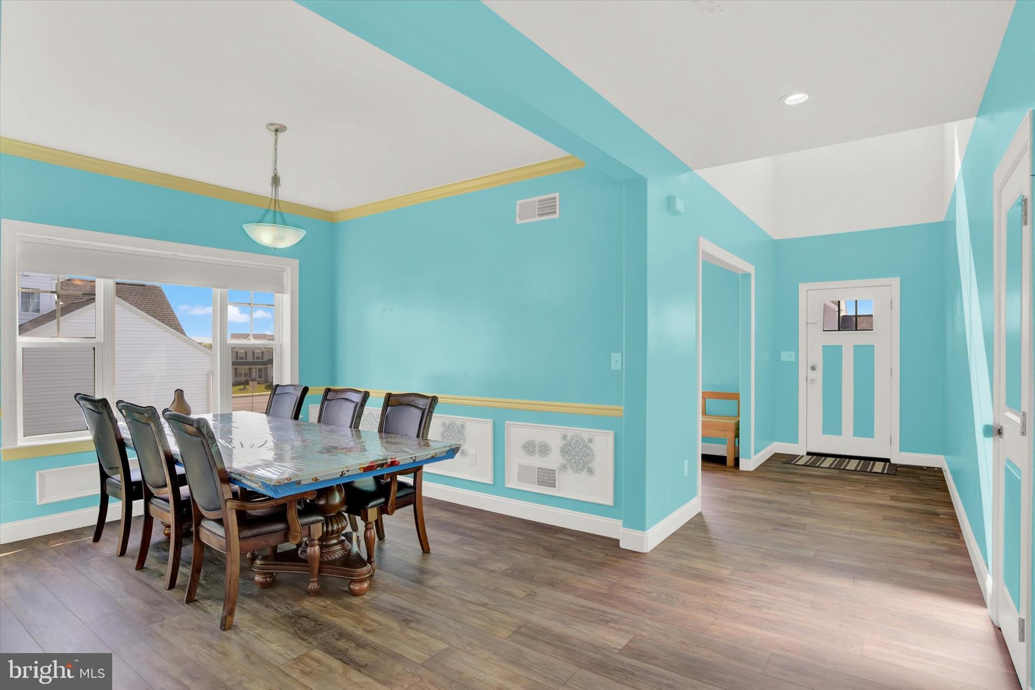 MOUNTAIN VIEW ESTATES - Residential