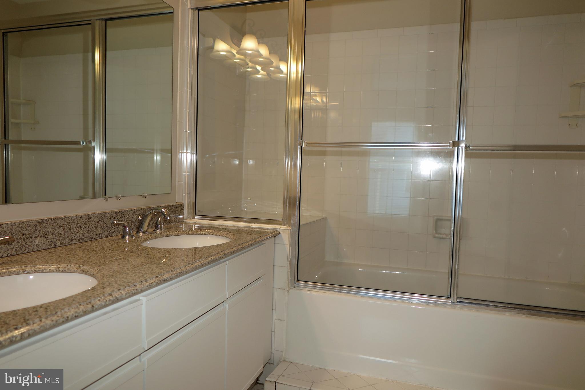 WILLIAMSBURG VILLAGE - Residential Lease