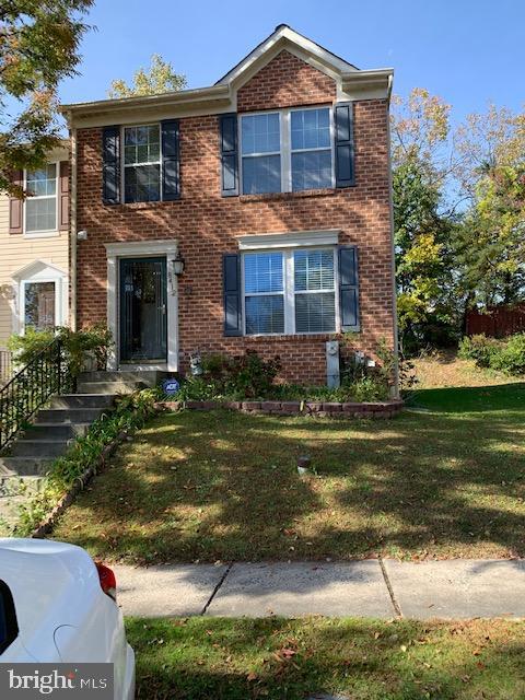 A MUST SEE  END OF GROUP TOWNHOUSE! VAULTED CEILING WITH SKYLIGHT! LARGE COUNTRY KITCHEN W/FRENCH DOORS LEADING TO DECK ! .ROOF-4 YRS OLD! HWH 3YRS.OLD! SOME NEW REPLACEMENT WINDOWS!