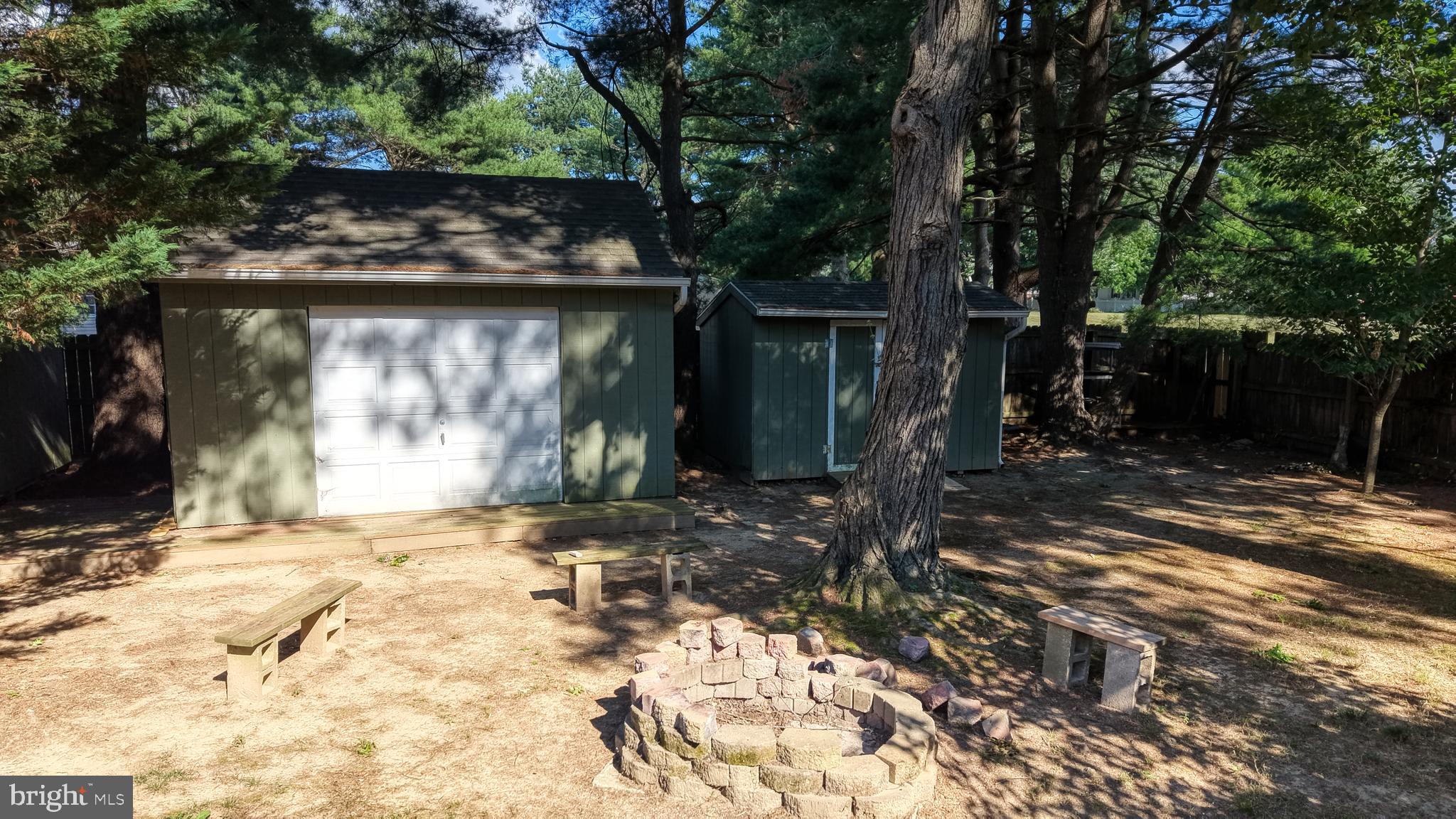 BROOKFIELD - Residential