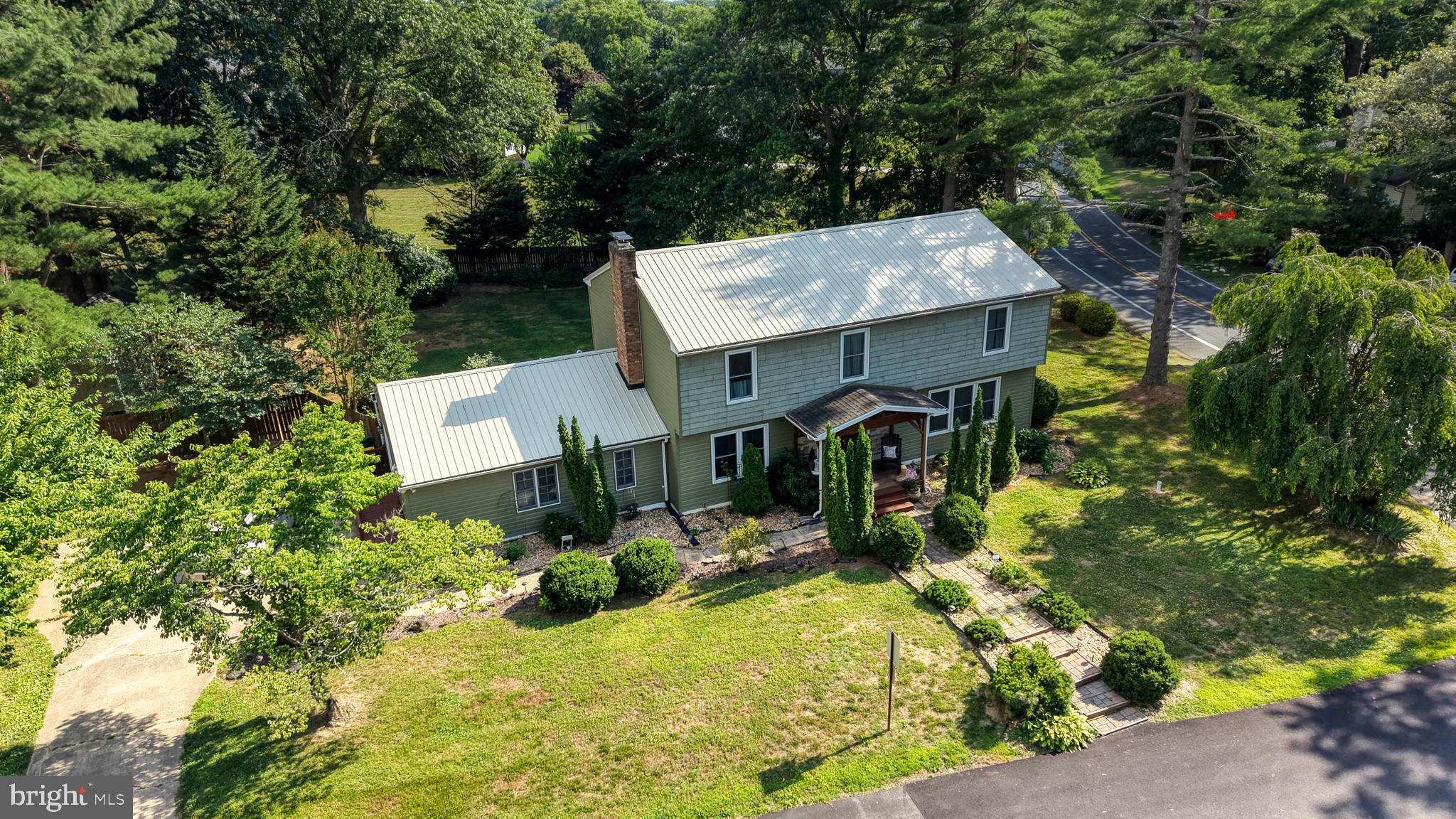 BROOKFIELD - Residential