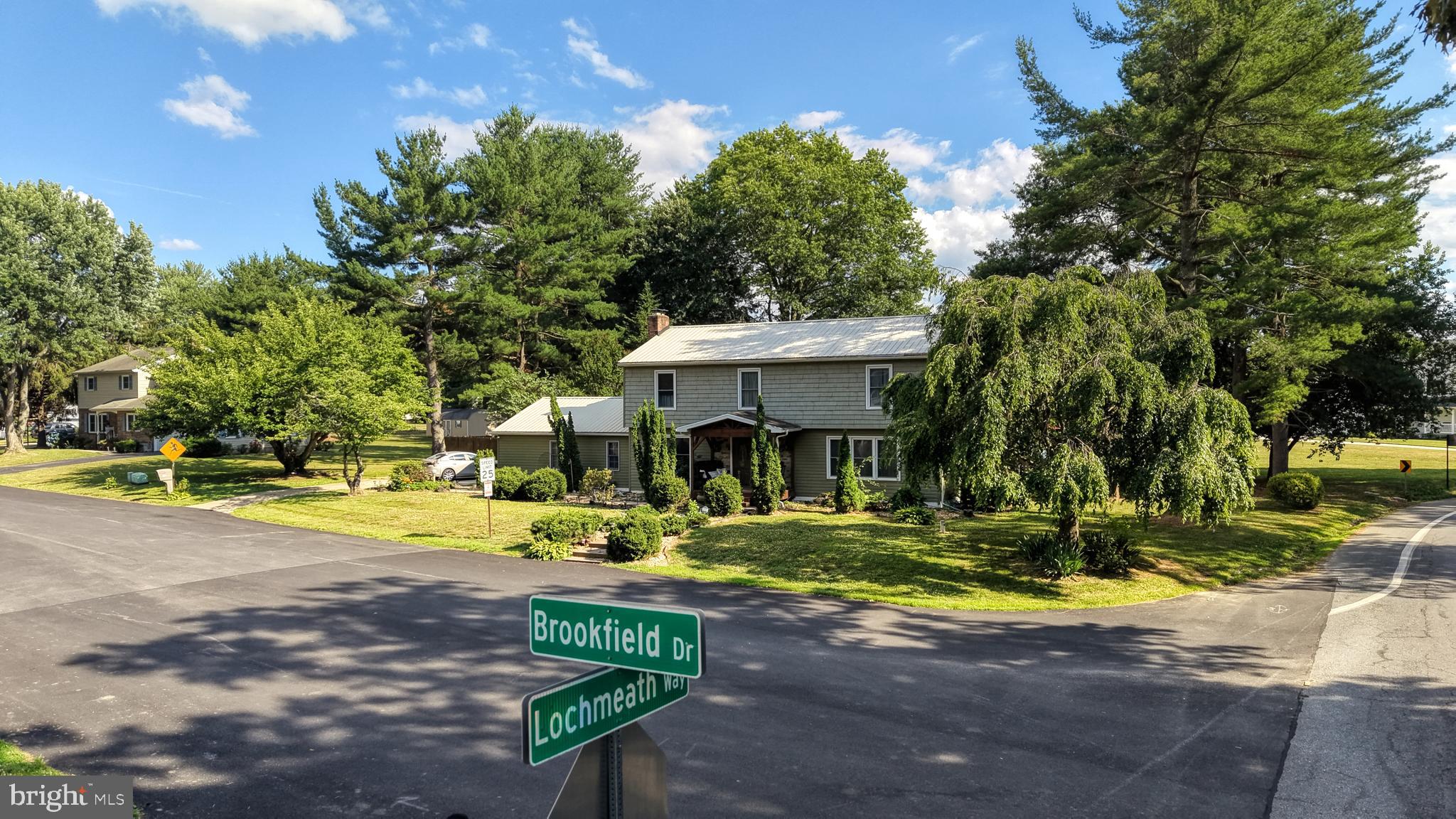 BROOKFIELD - Residential