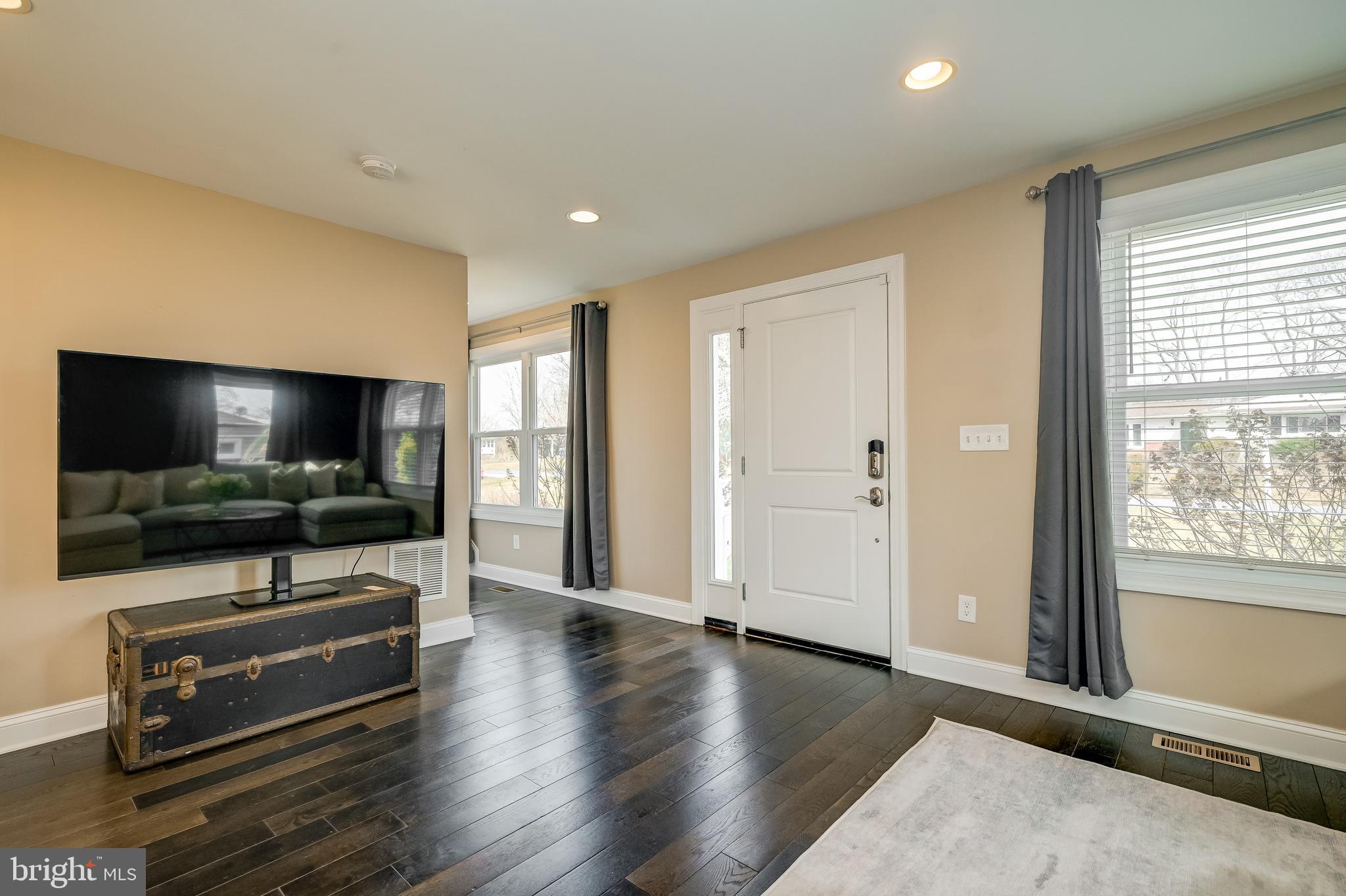 GLYNDON - Residential