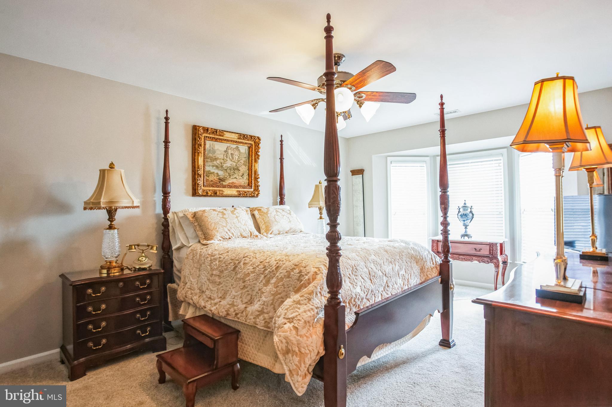 SALEM MANOR - Residential