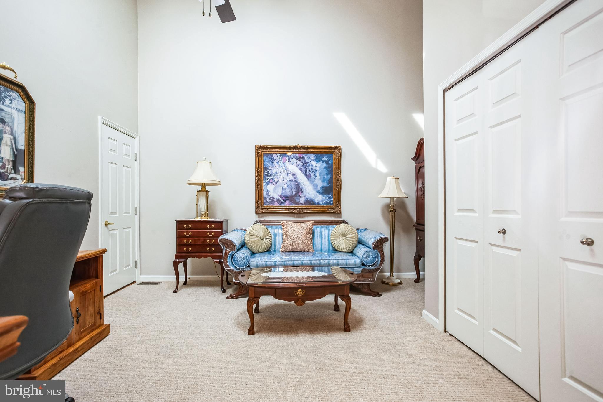 SALEM MANOR - Residential