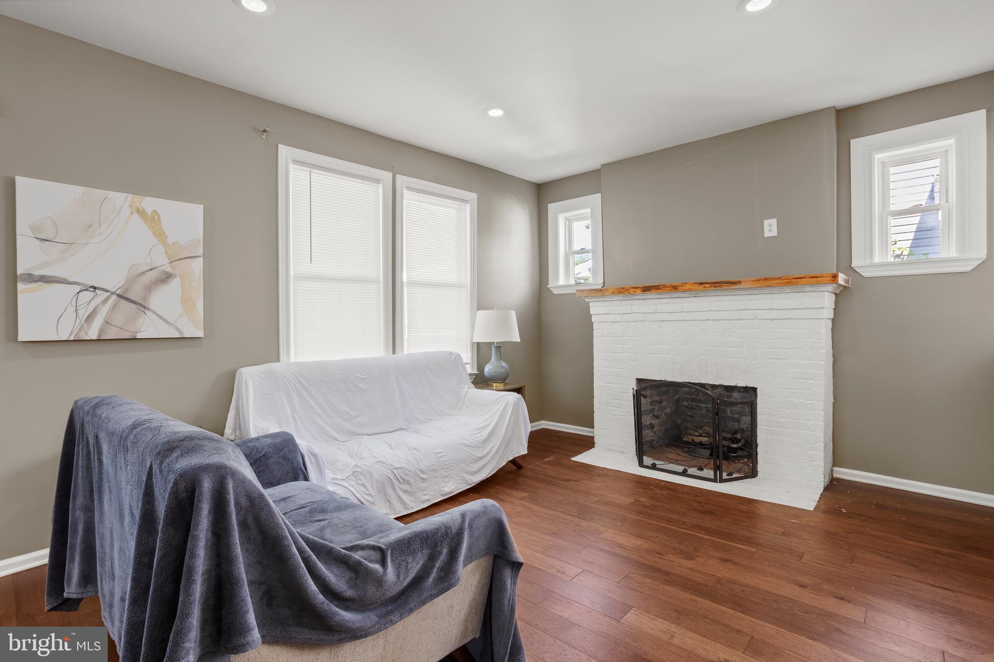 HOWARD PARK - Residential
