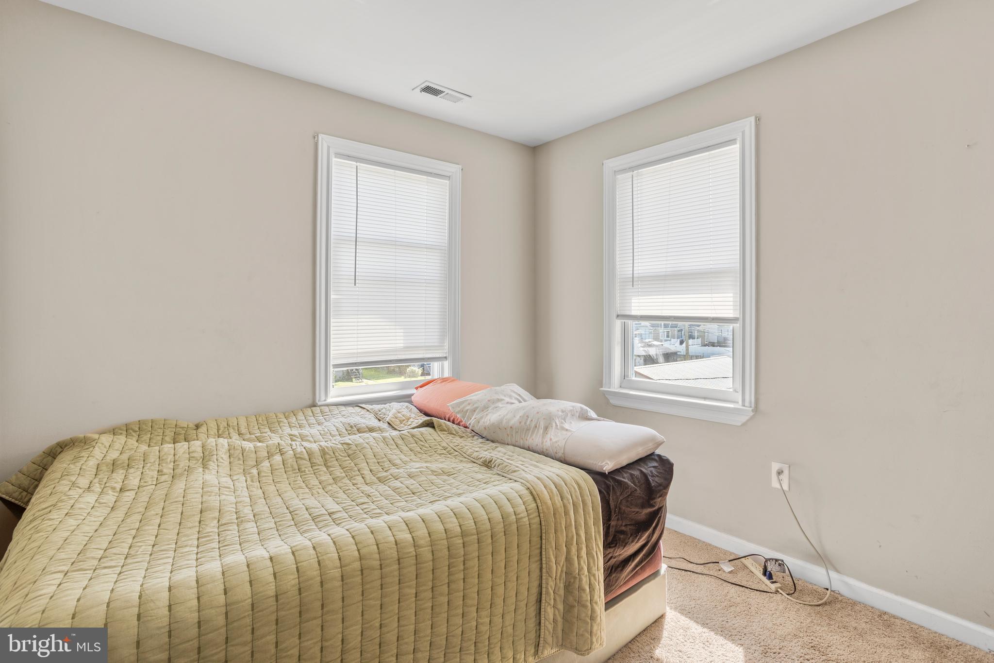 HOWARD PARK - Residential