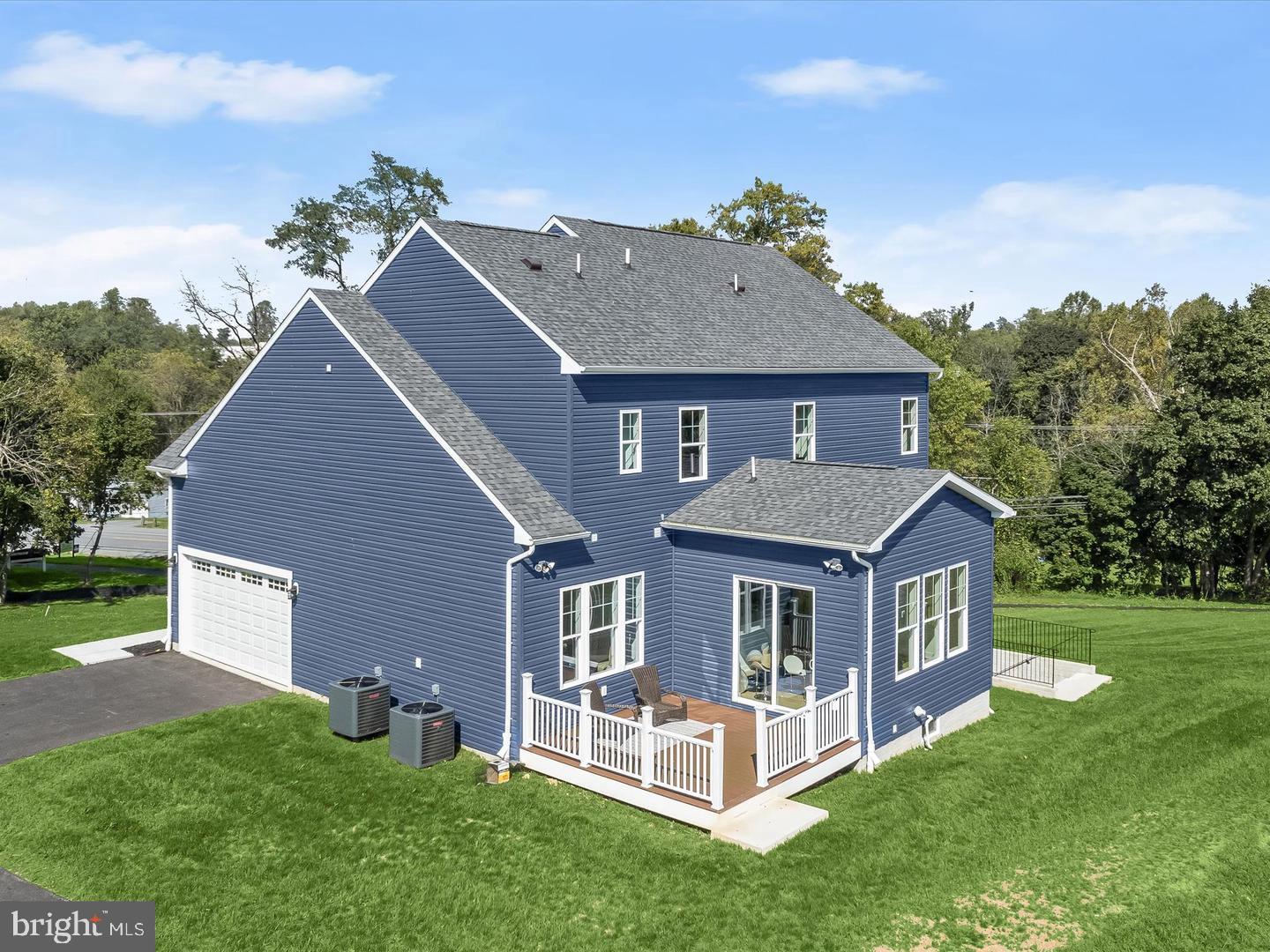 WALNUT RIDGE - Residential