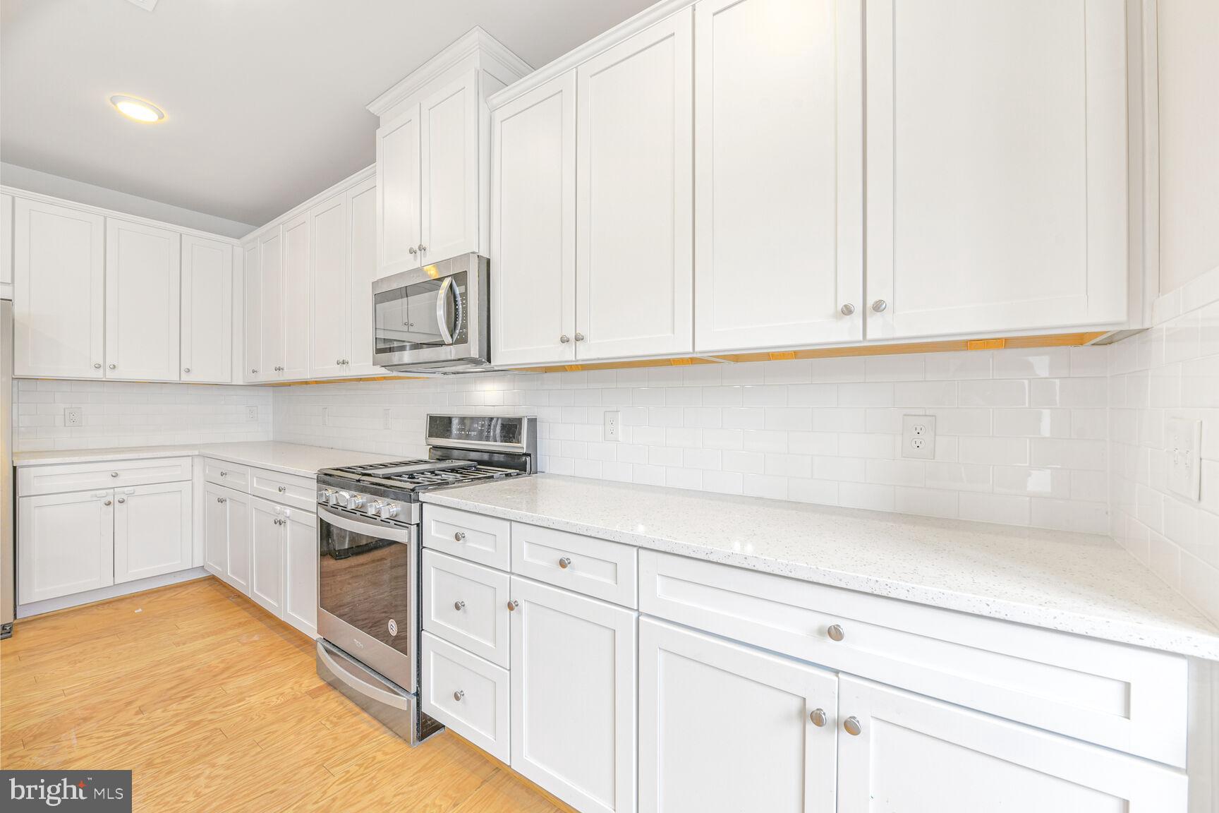 METROPARK AT ARROWBROOK - Residential Lease