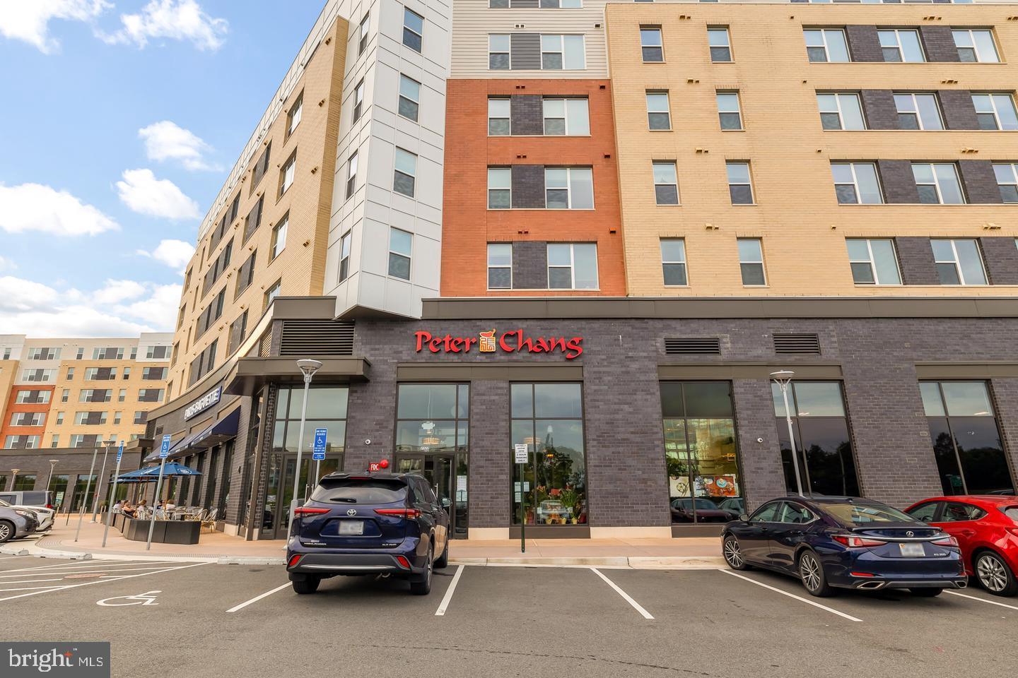 METROPARK AT ARROWBROOK - Residential Lease