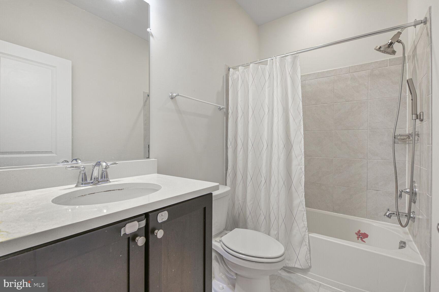 METROPARK AT ARROWBROOK - Residential Lease