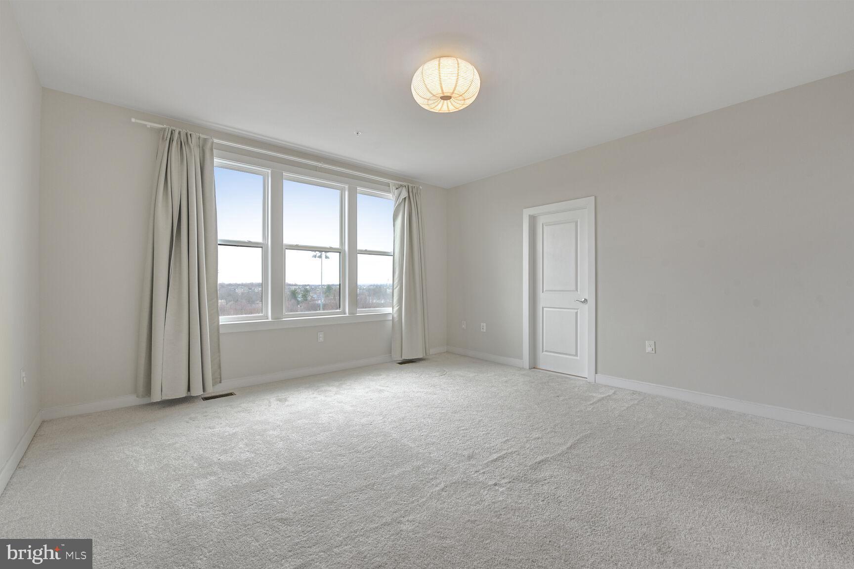 METROPARK AT ARROWBROOK - Residential Lease