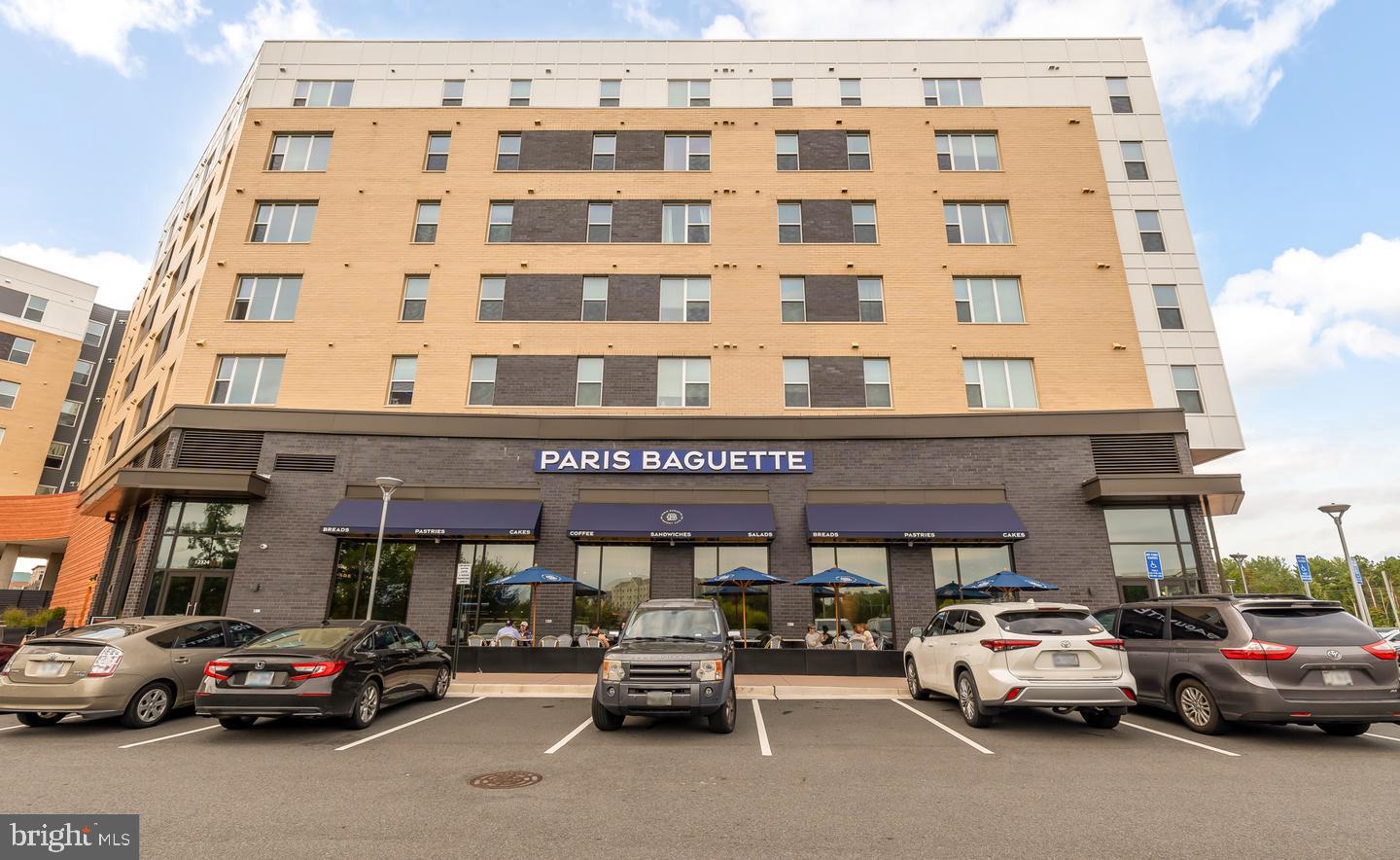 METROPARK AT ARROWBROOK - Residential Lease