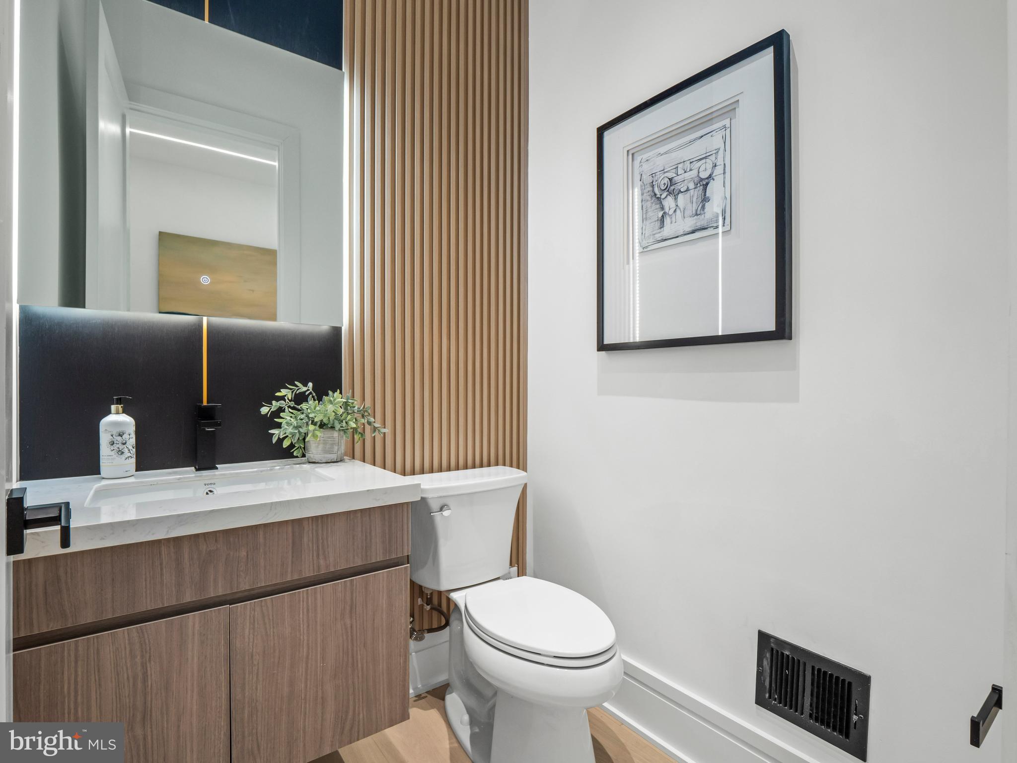 FAIRWAY HILLS - Residential