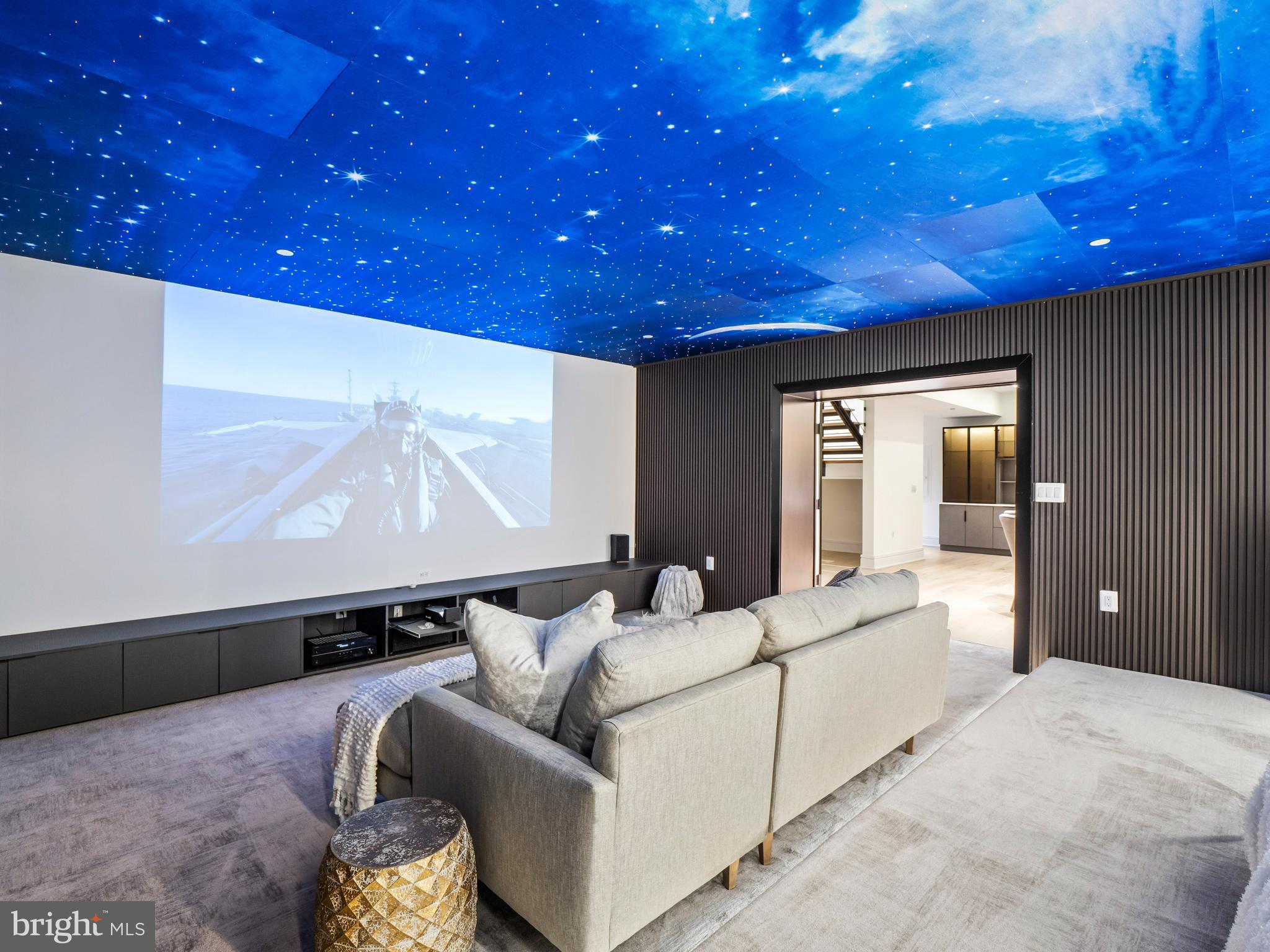 FAIRWAY HILLS - Residential