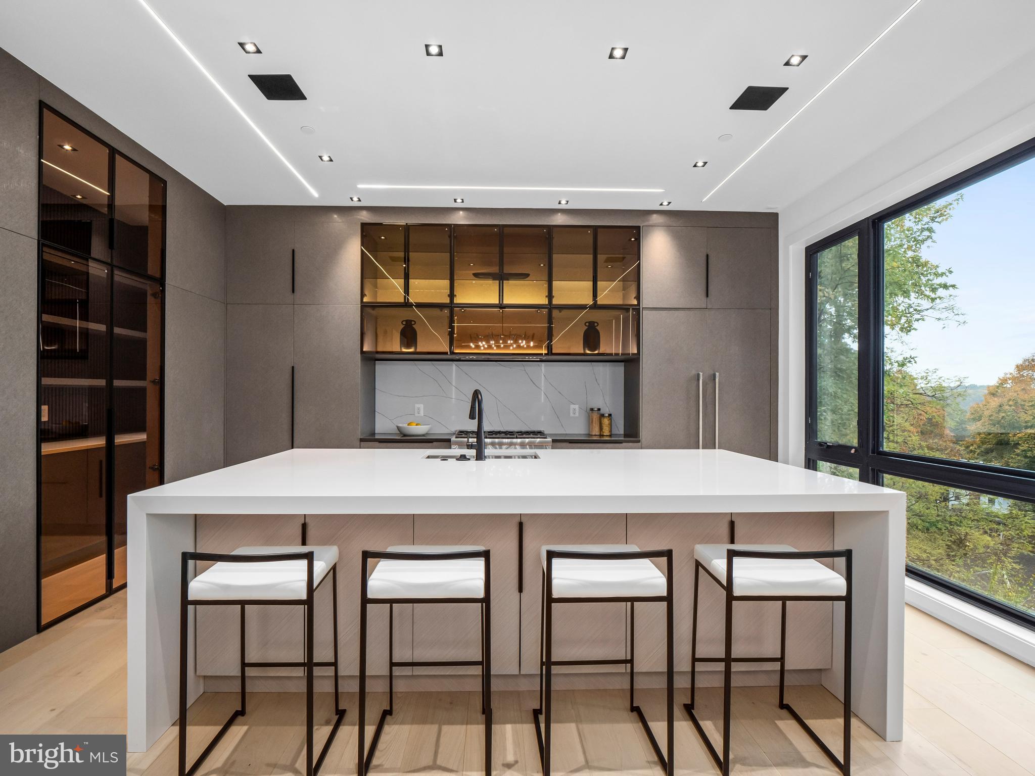 FAIRWAY HILLS - Residential