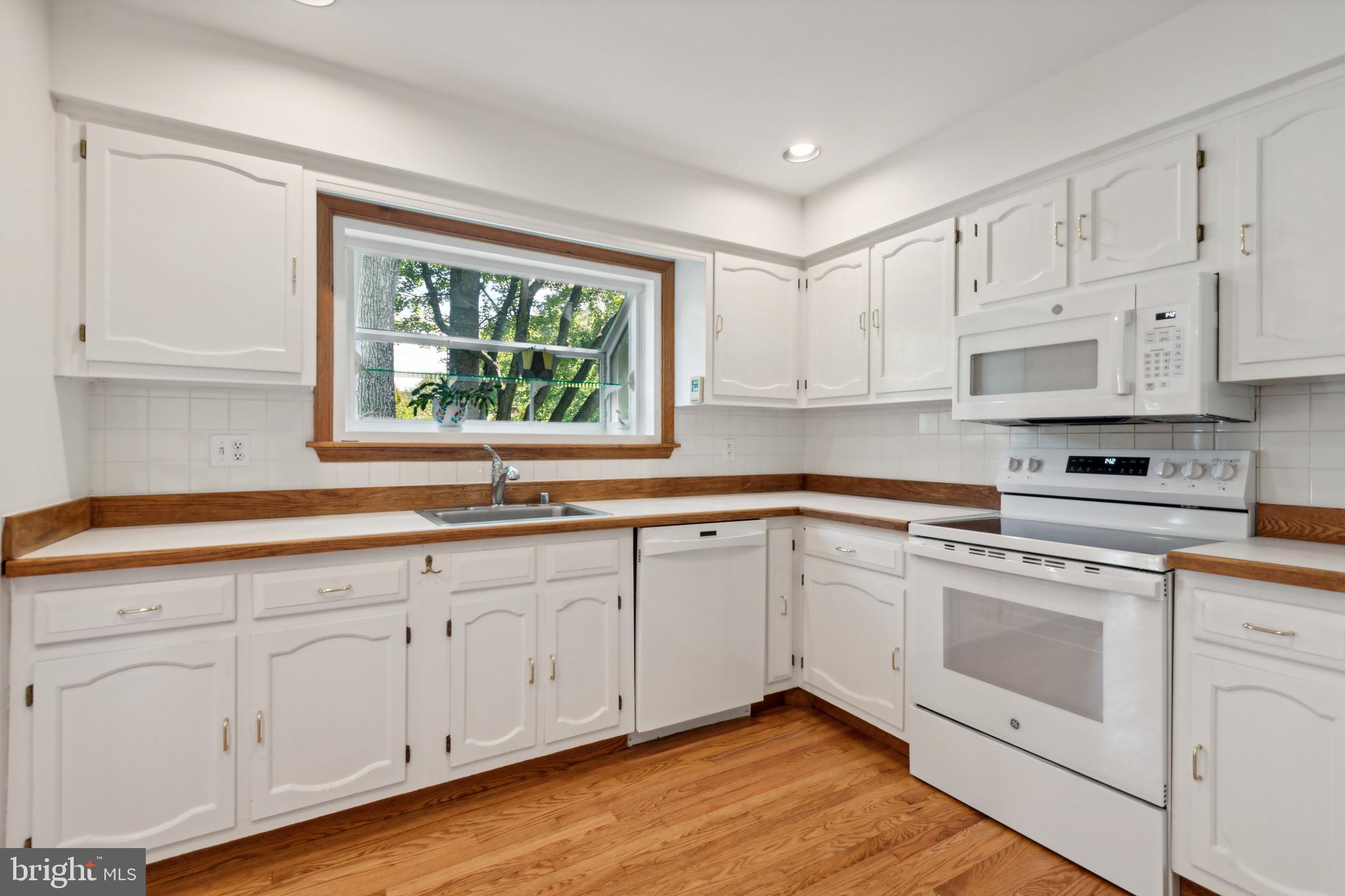 APPLE GREENE - Residential