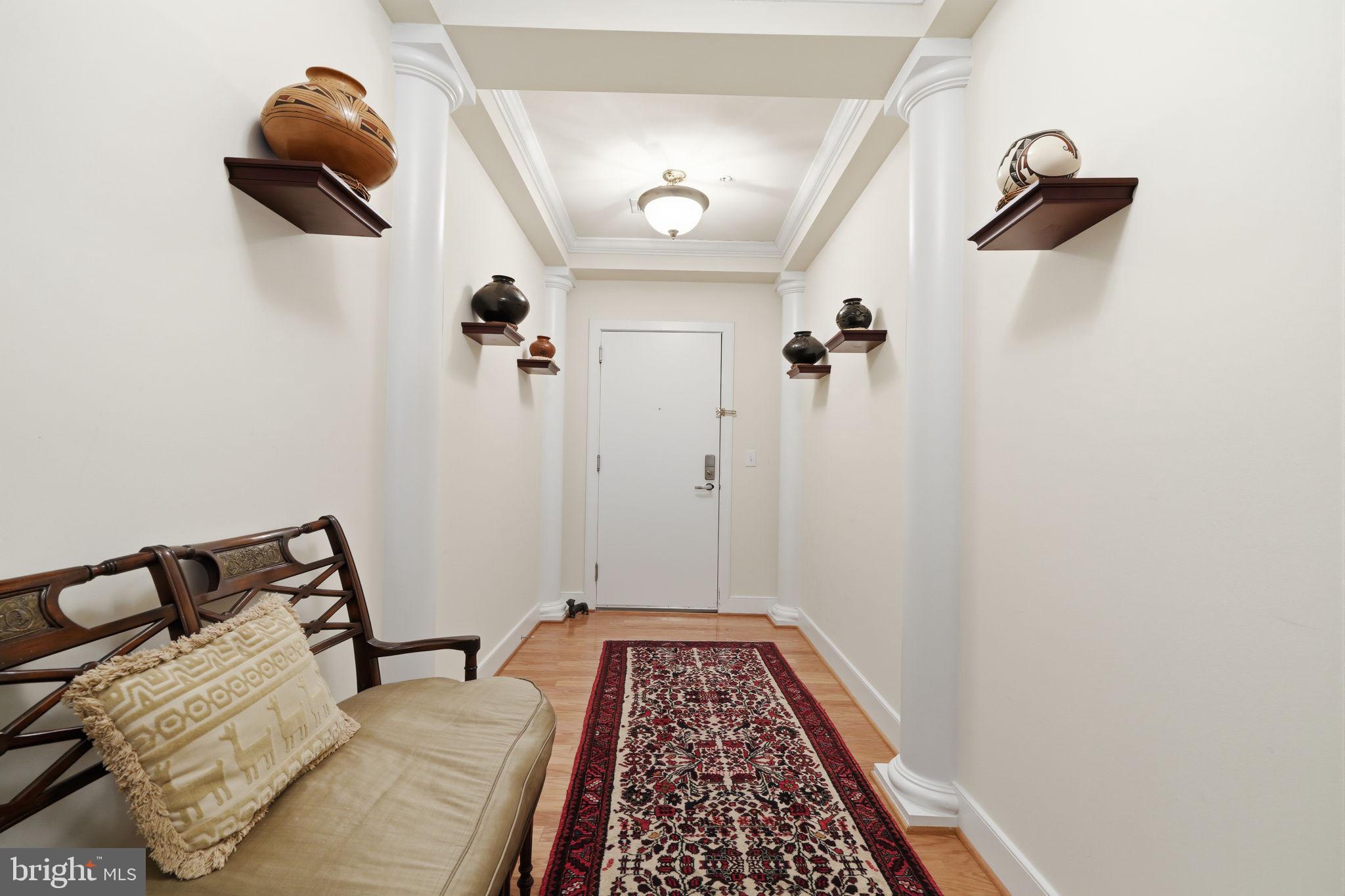 MERIDIAN VALLEY SQ - Residential