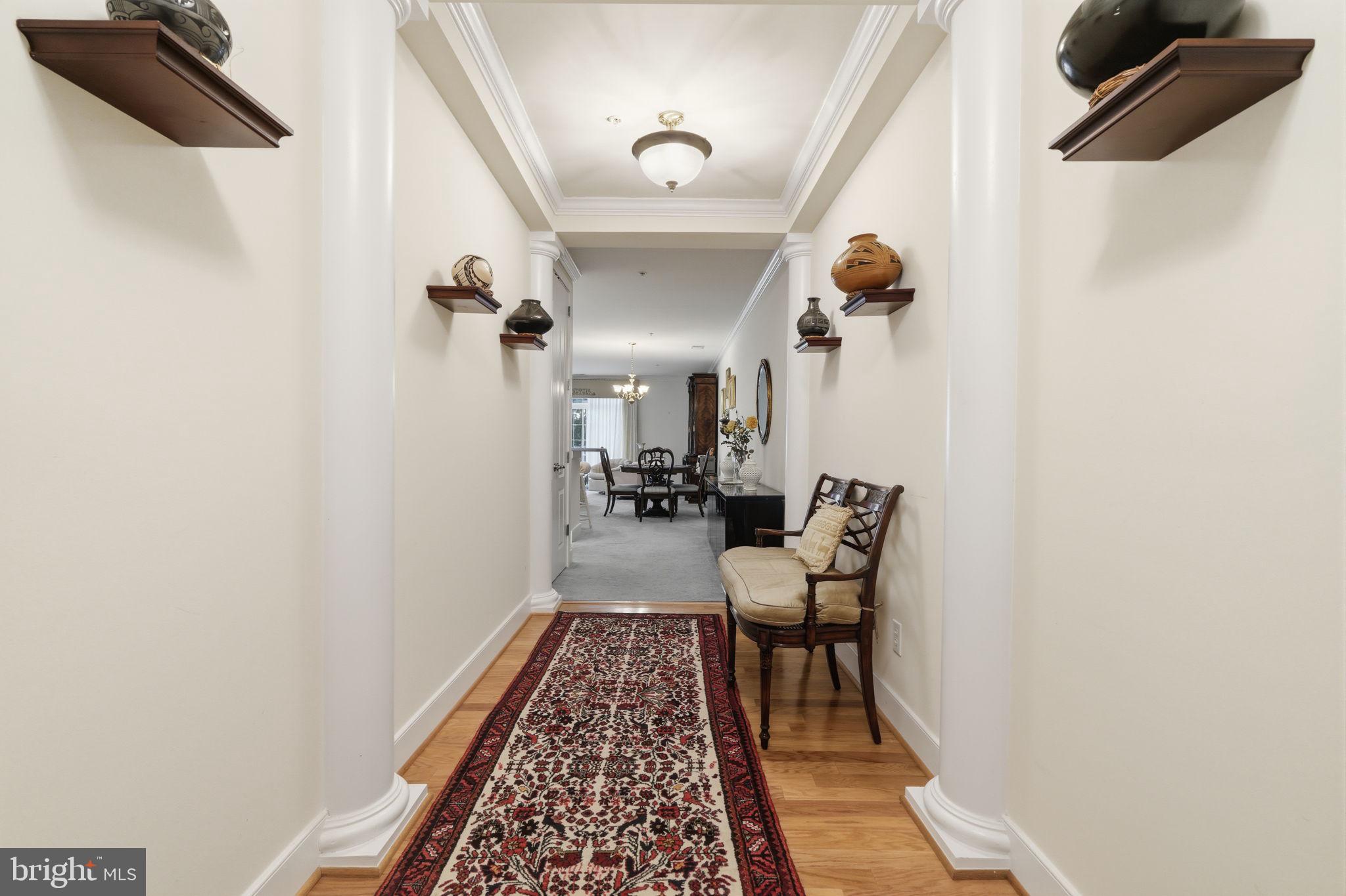 MERIDIAN VALLEY SQ - Residential