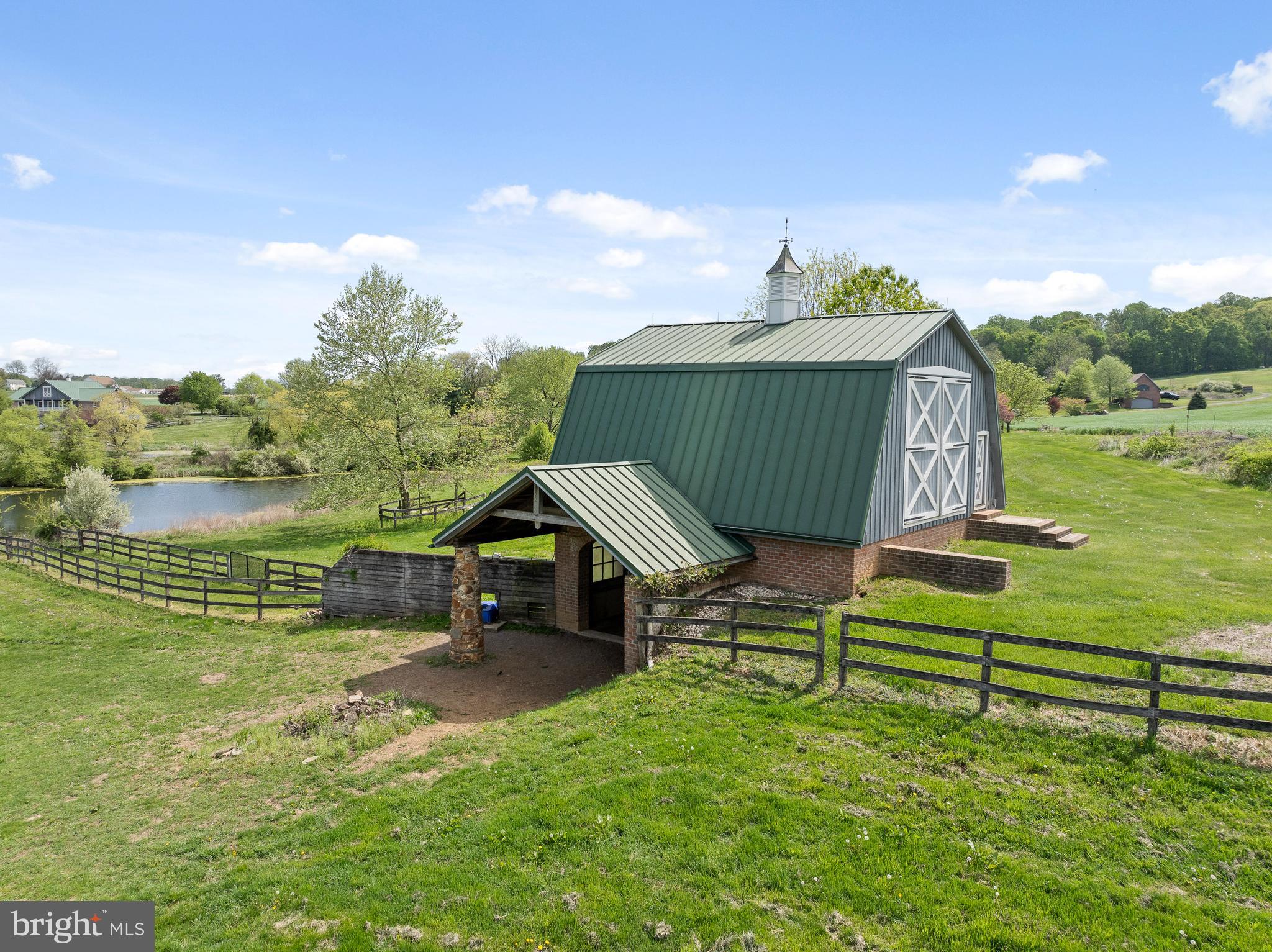 CHESHIRE HUNT - Farm