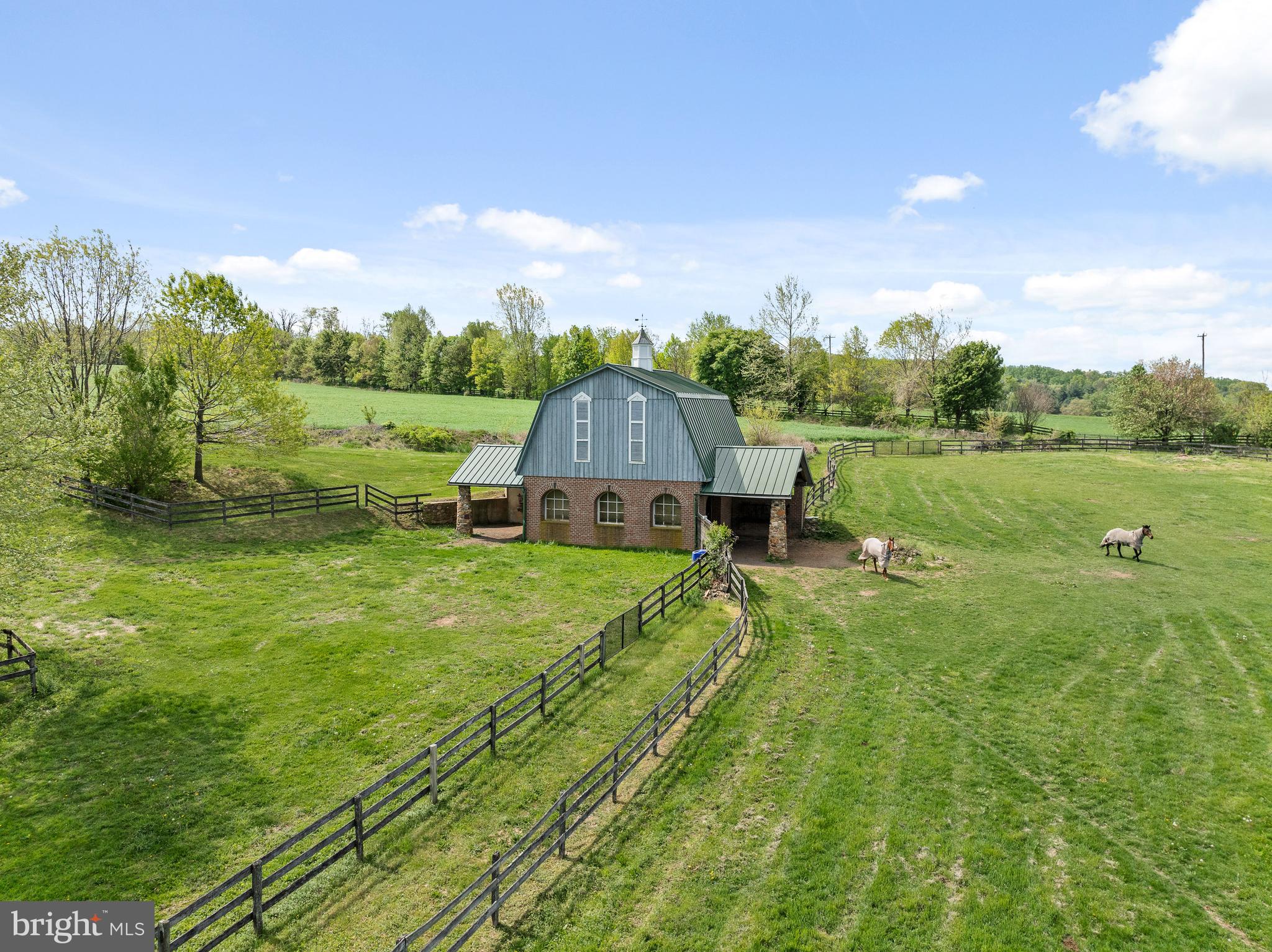 CHESHIRE HUNT - Farm