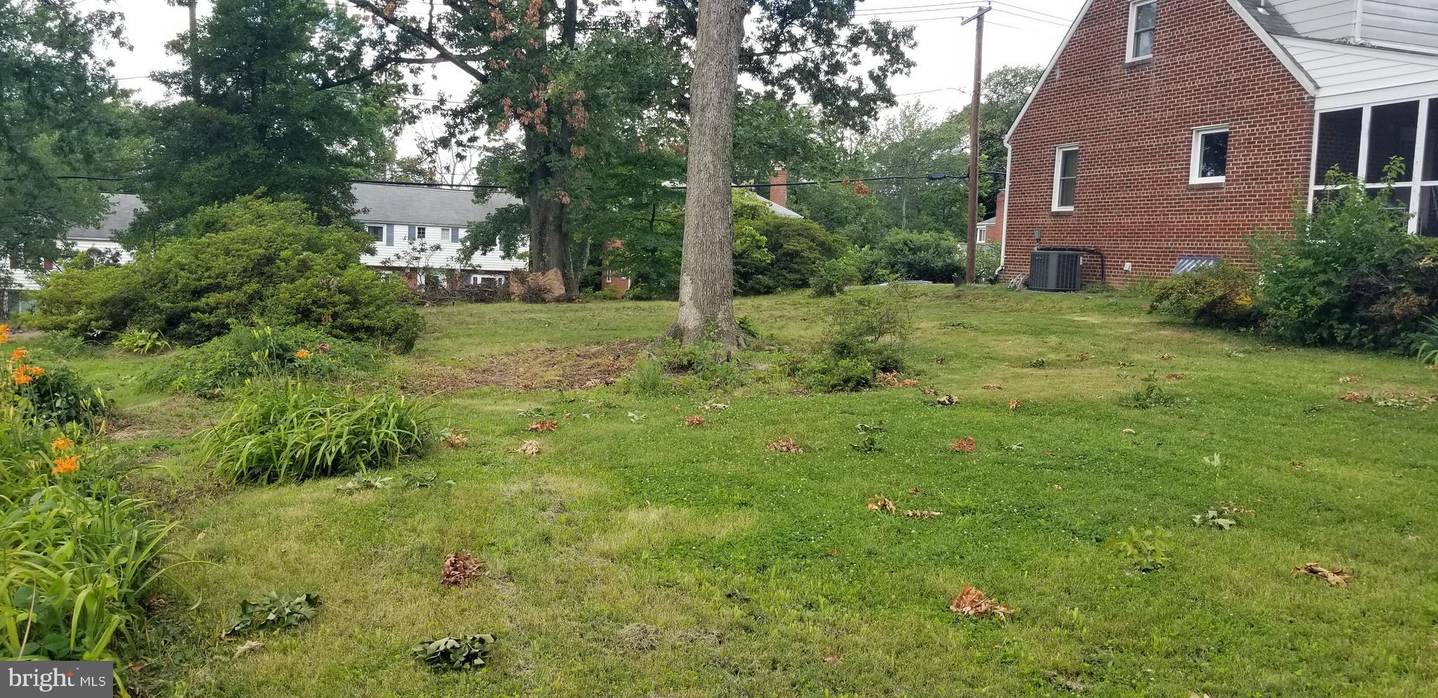 CHEVERLY - Land