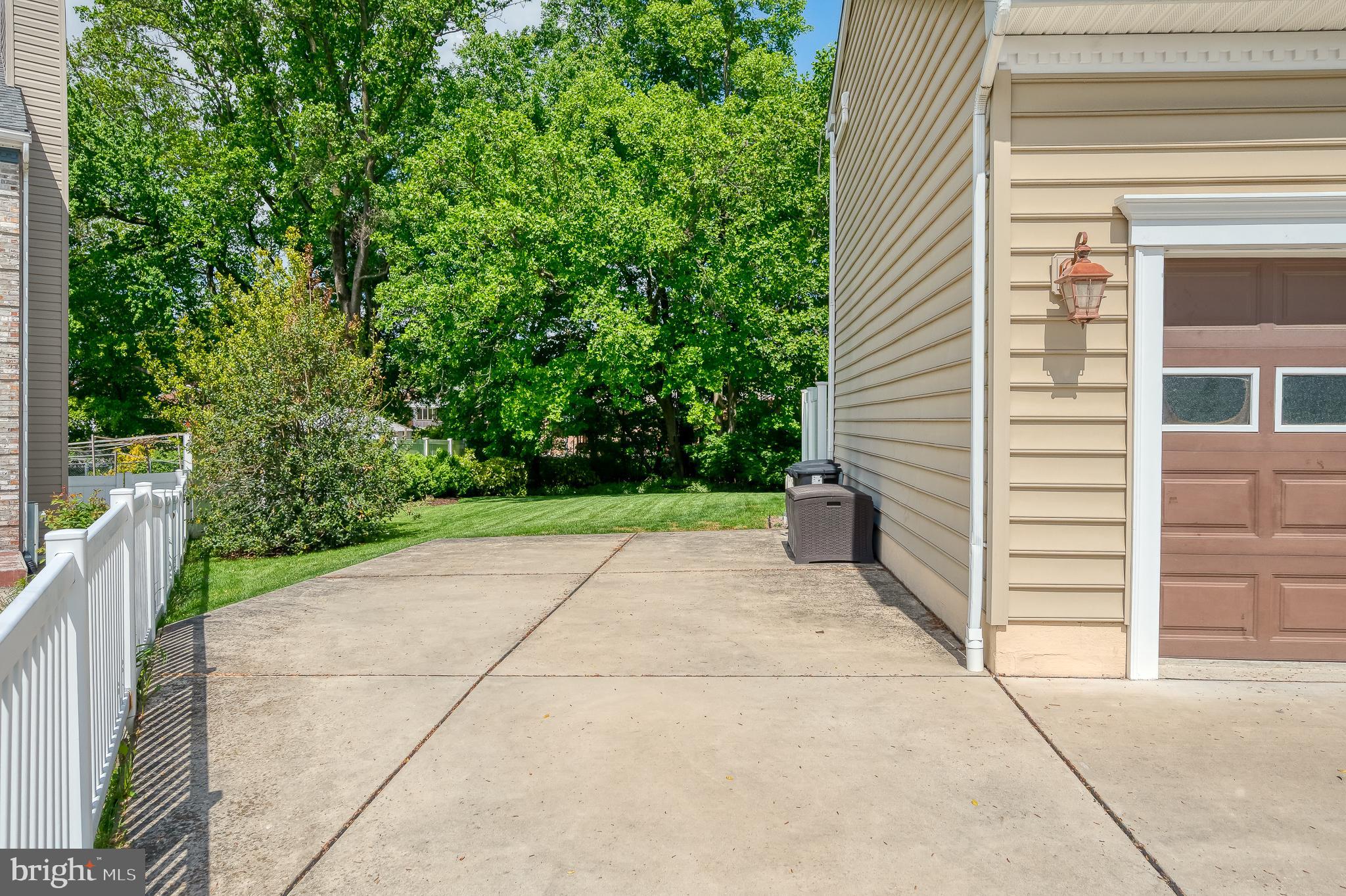 BROOKHURST - Residential