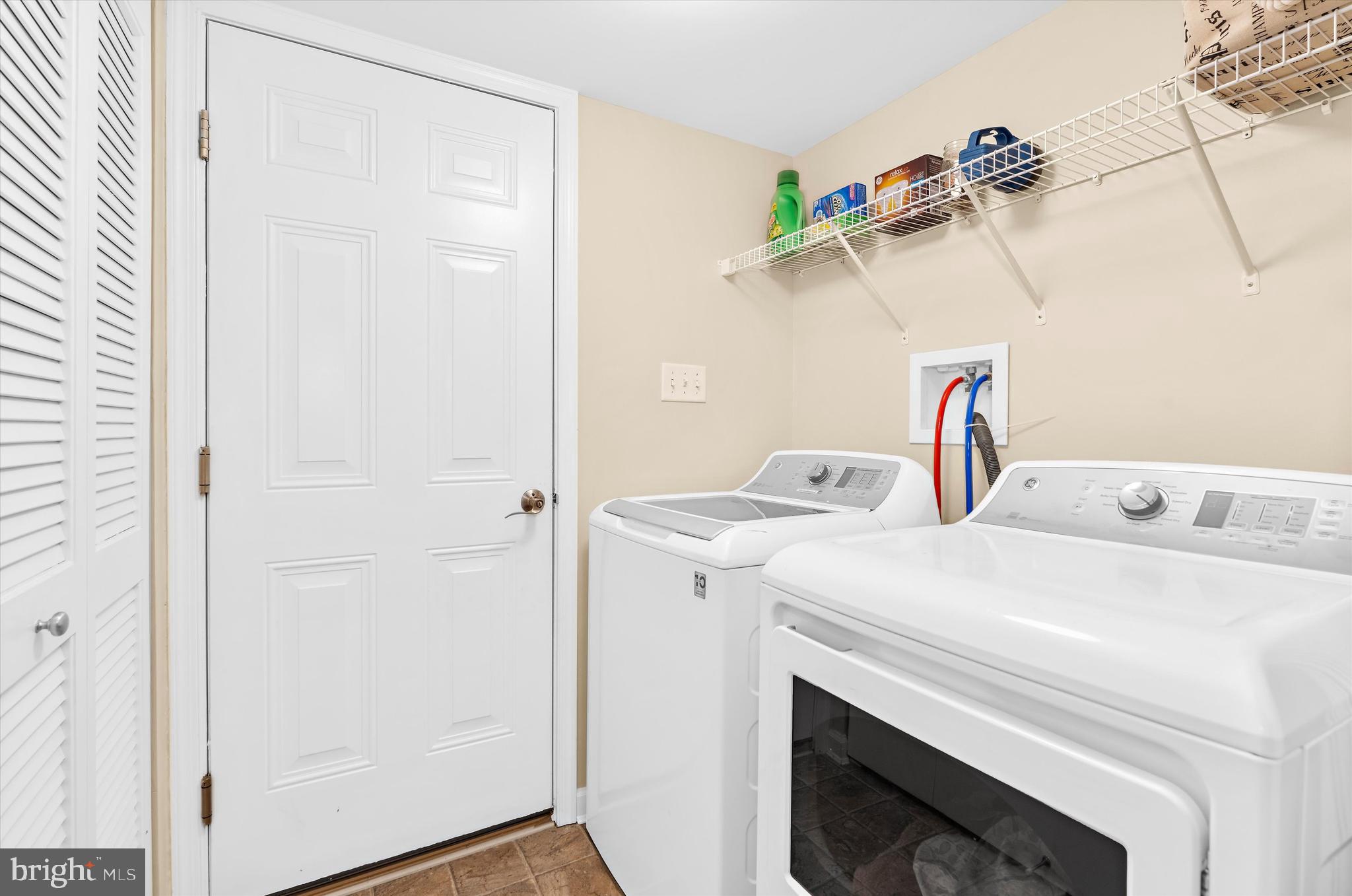 EASTON - Residential