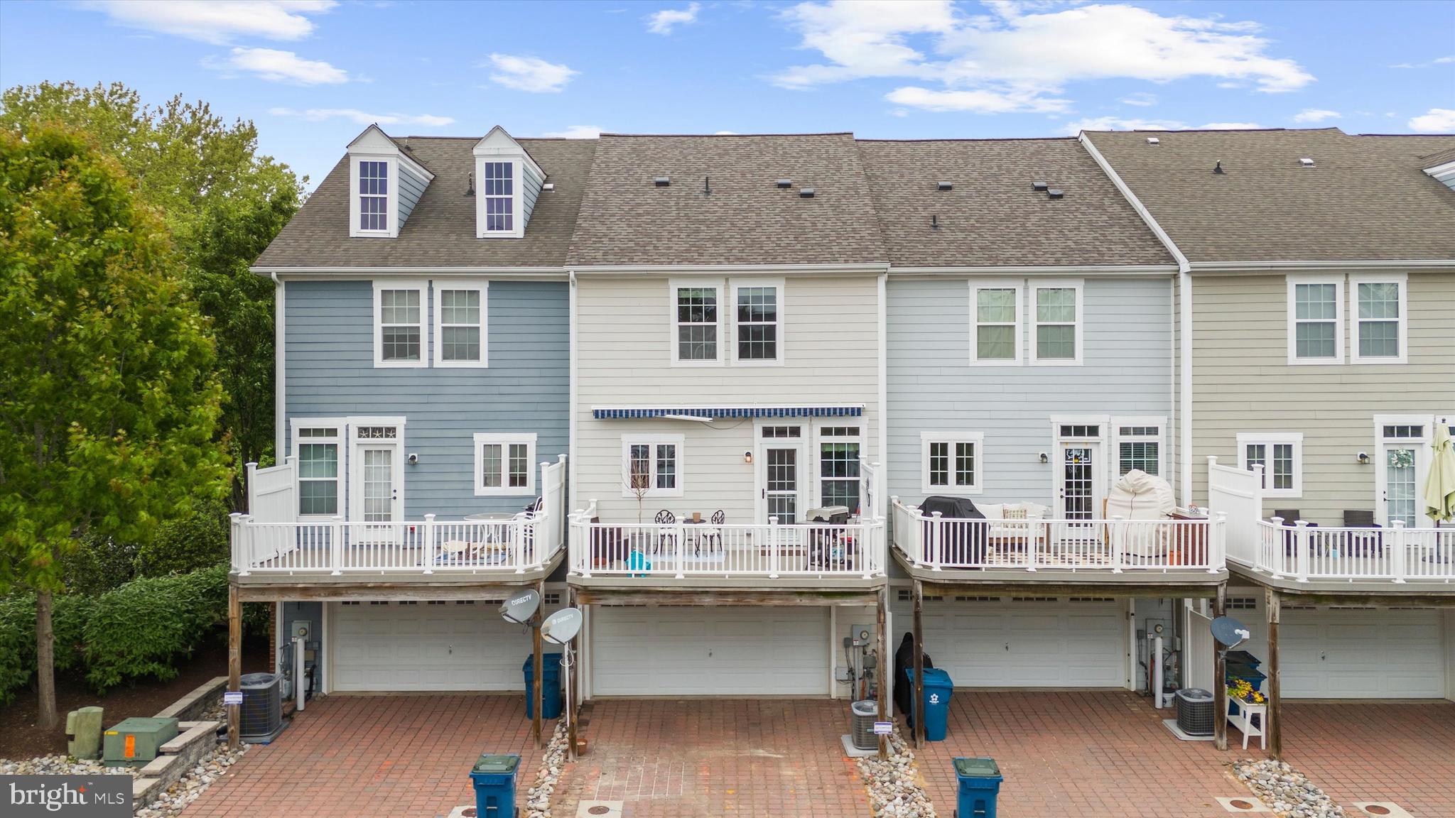 EASTON - Residential