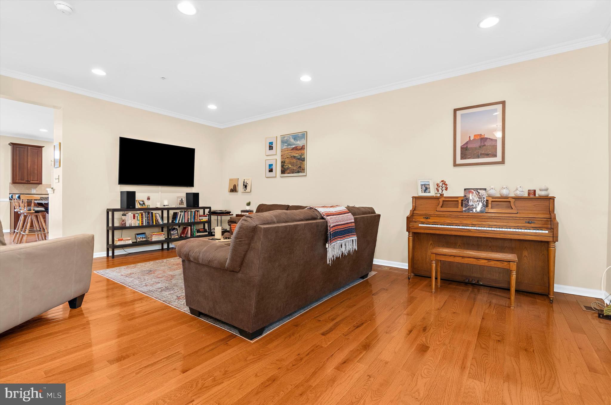 EASTON - Residential