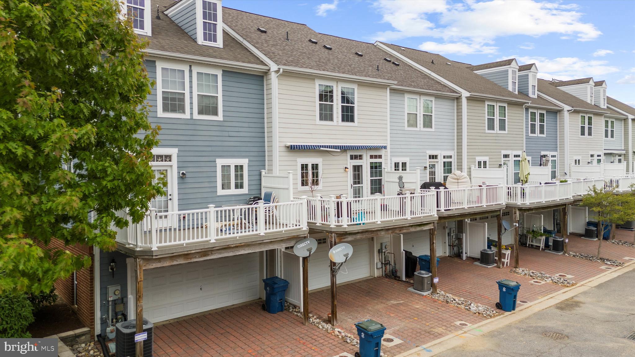 EASTON - Residential