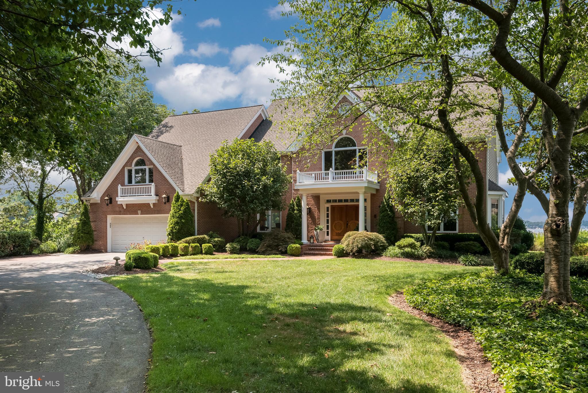ULMSTEAD POINT - Residential
